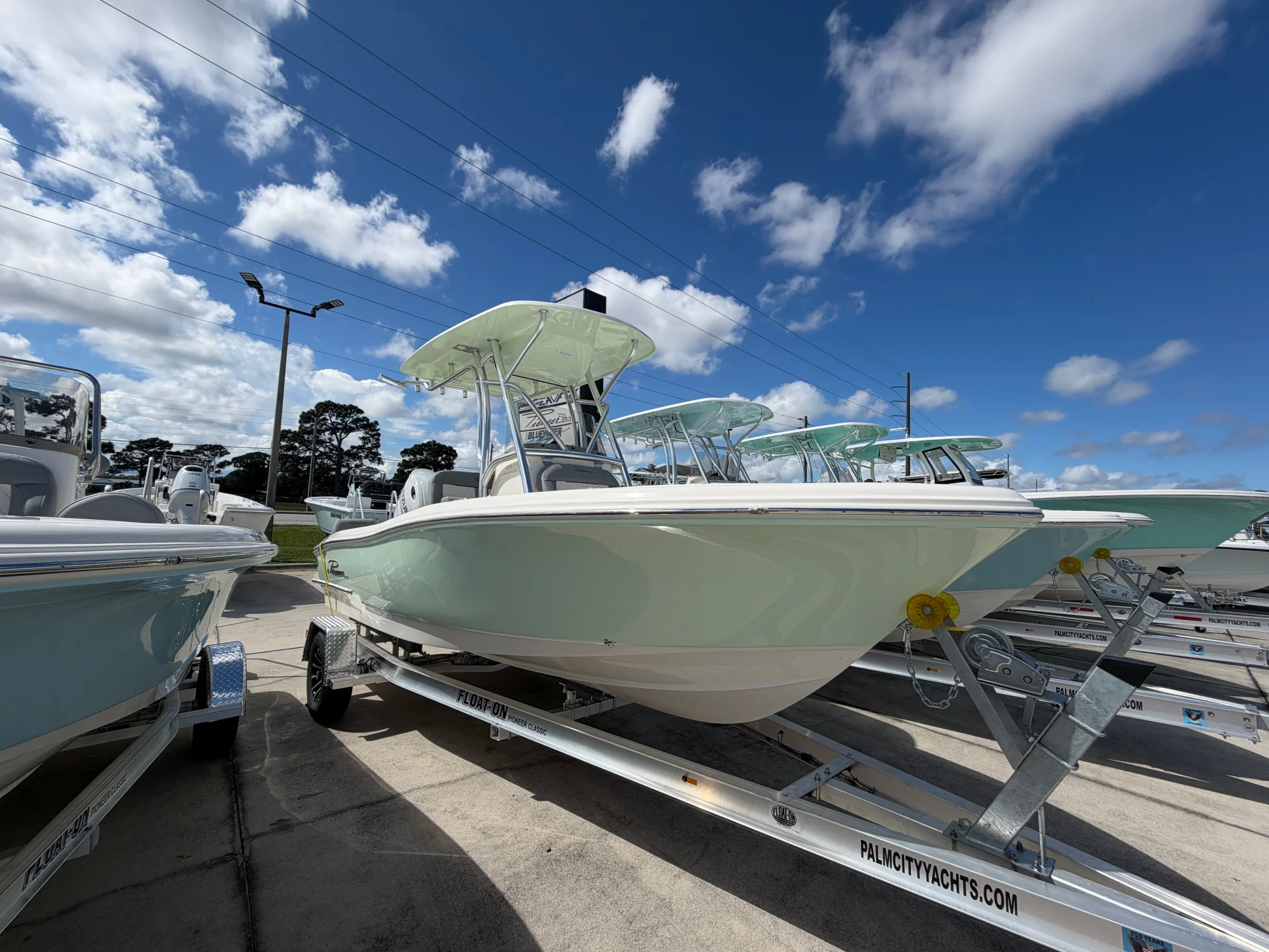 2027 Pioneer 202 SportFish - Main Image
