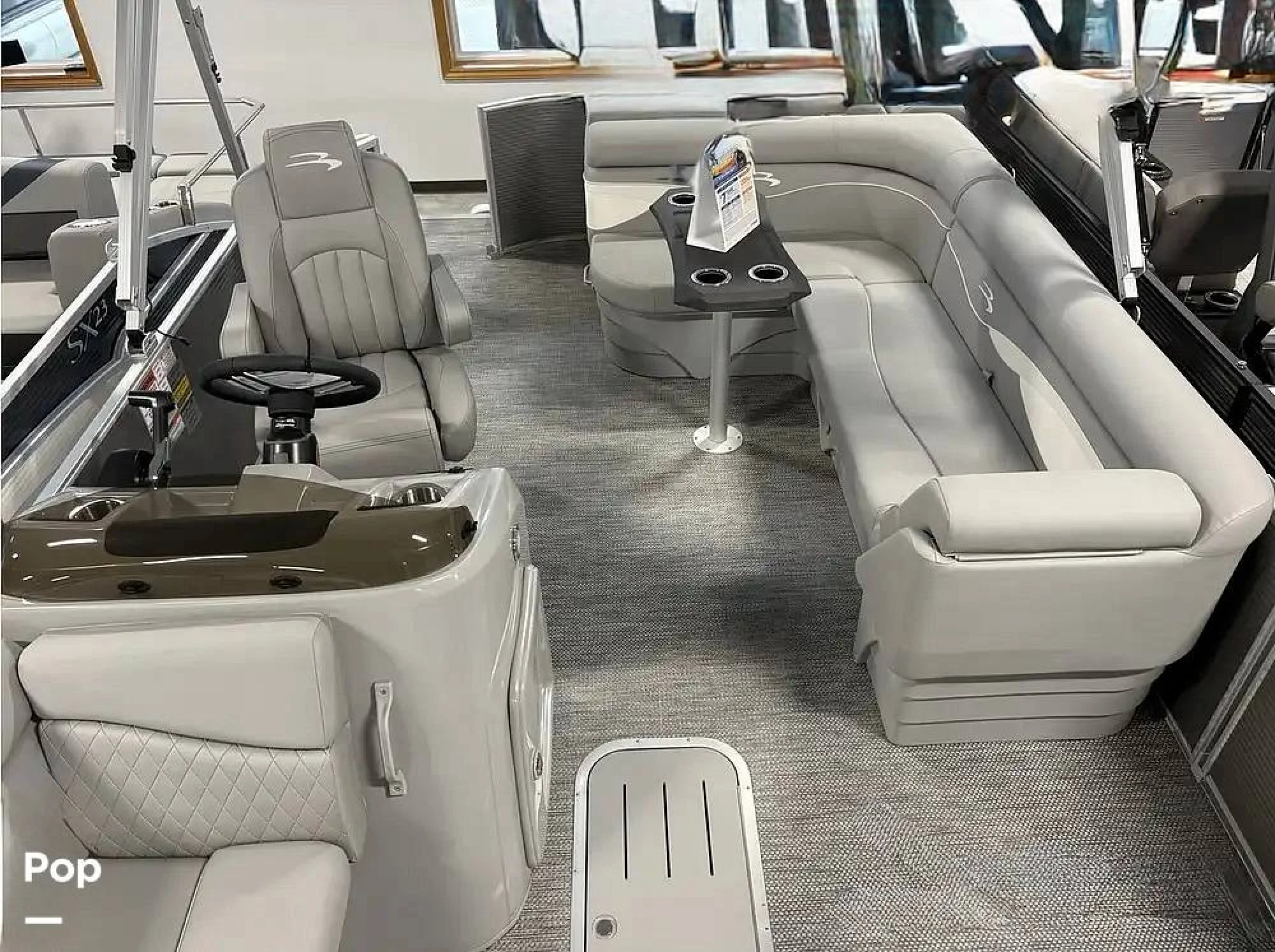 2024 Bennington 22 SL - Image 4