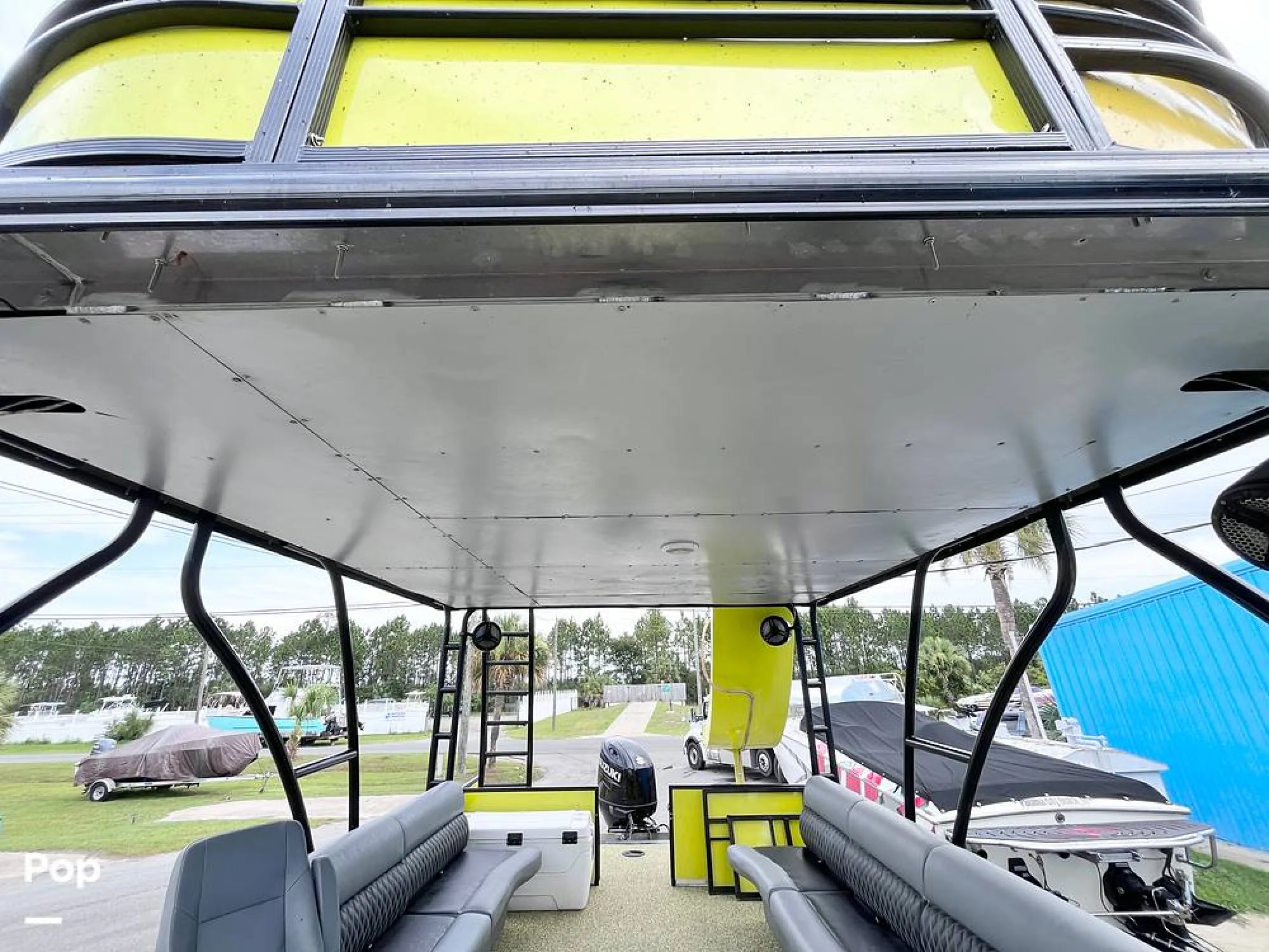 2024 Custom Craft 29 Double Decker - Image 4