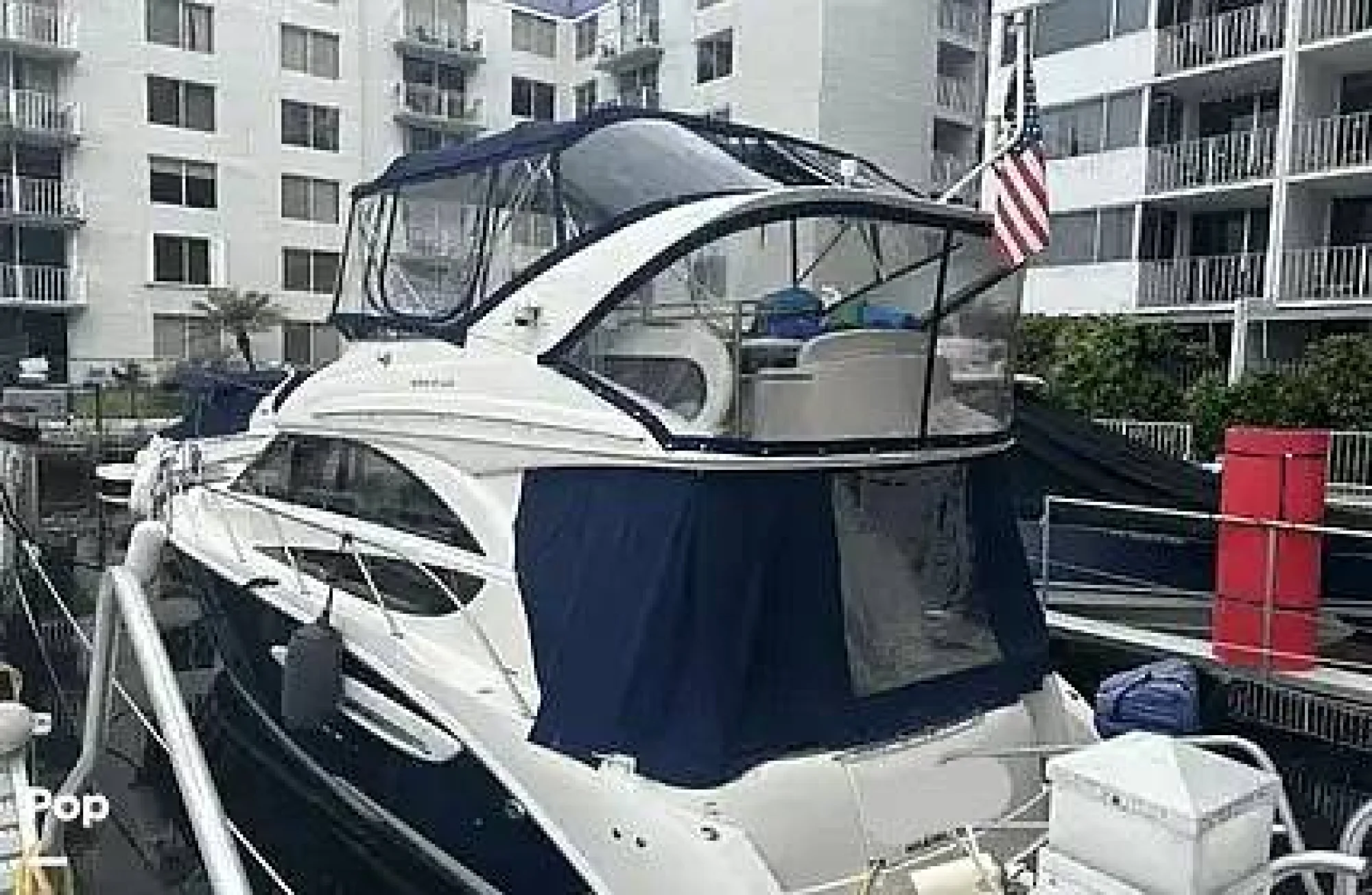 2009 Meridian 341 Sedan Bridge - Image 2