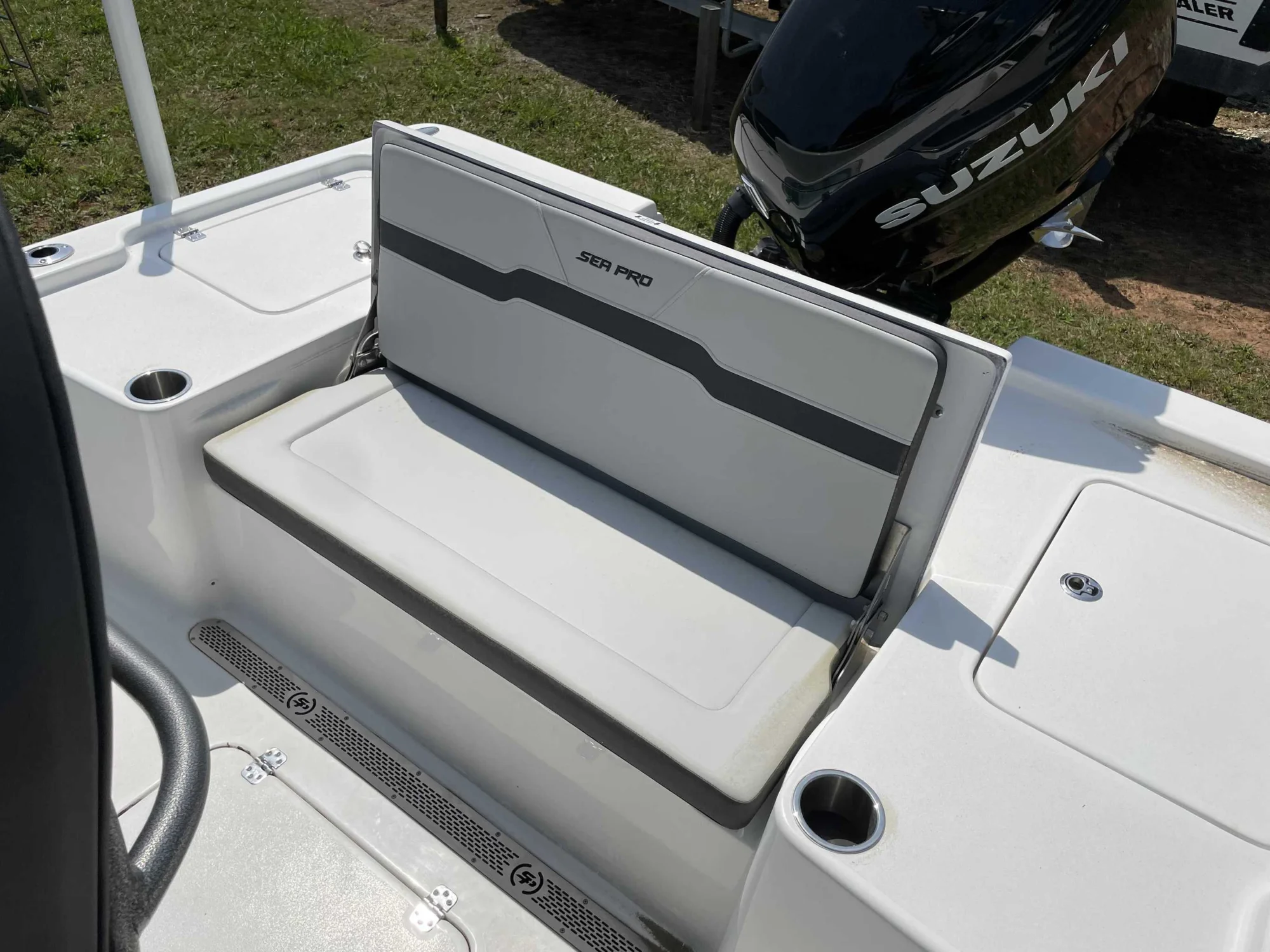 2025 Sea Pro 250 DLX - Image 5