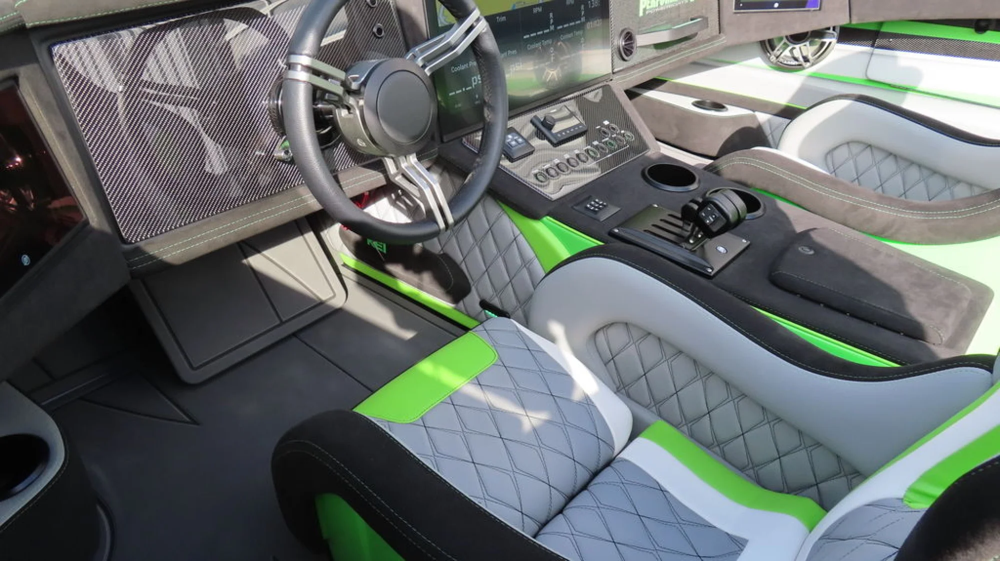 Performance Powerboats P360 - Image 4