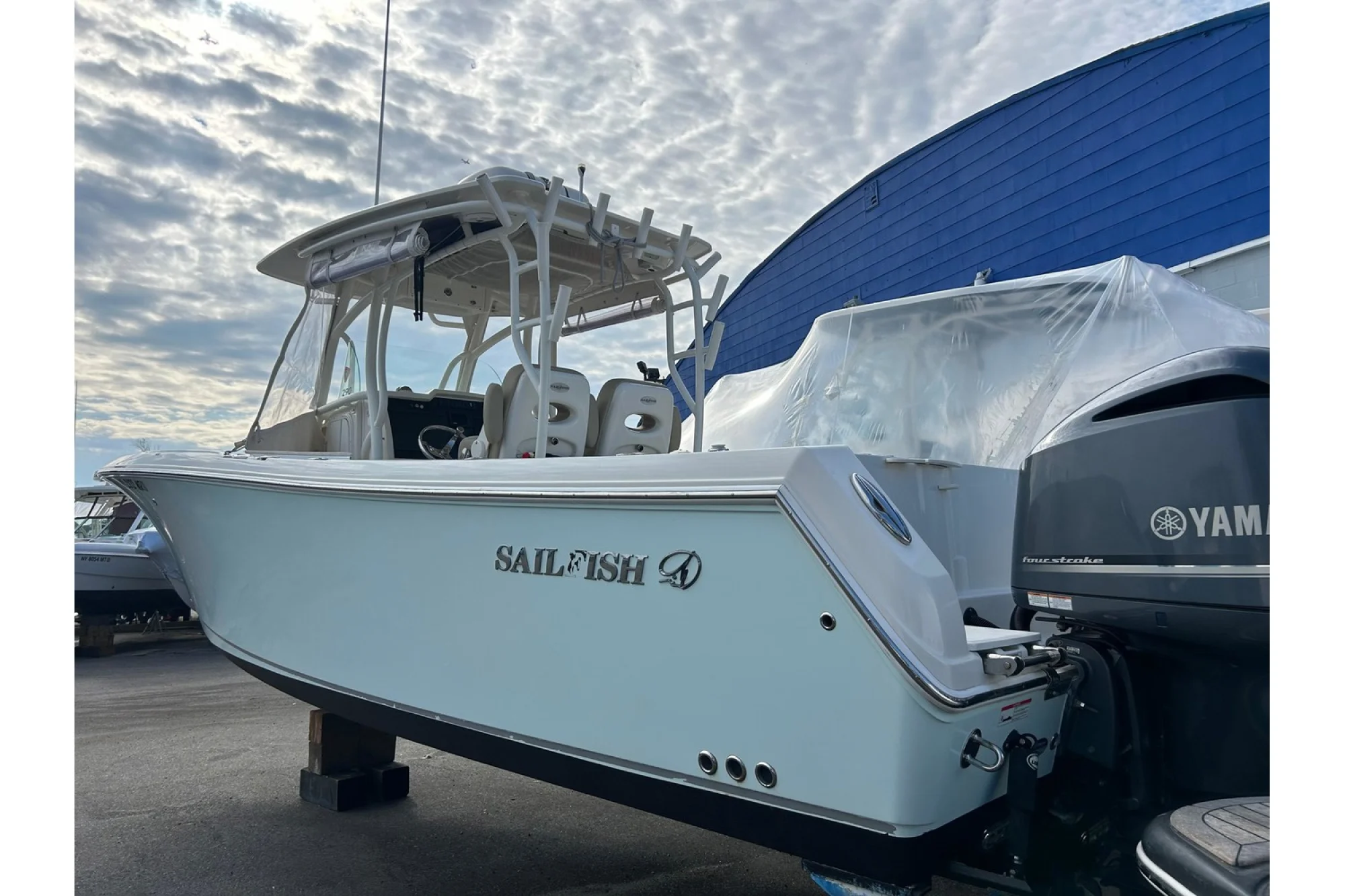 2018 Sailfish 290CC - Image 2