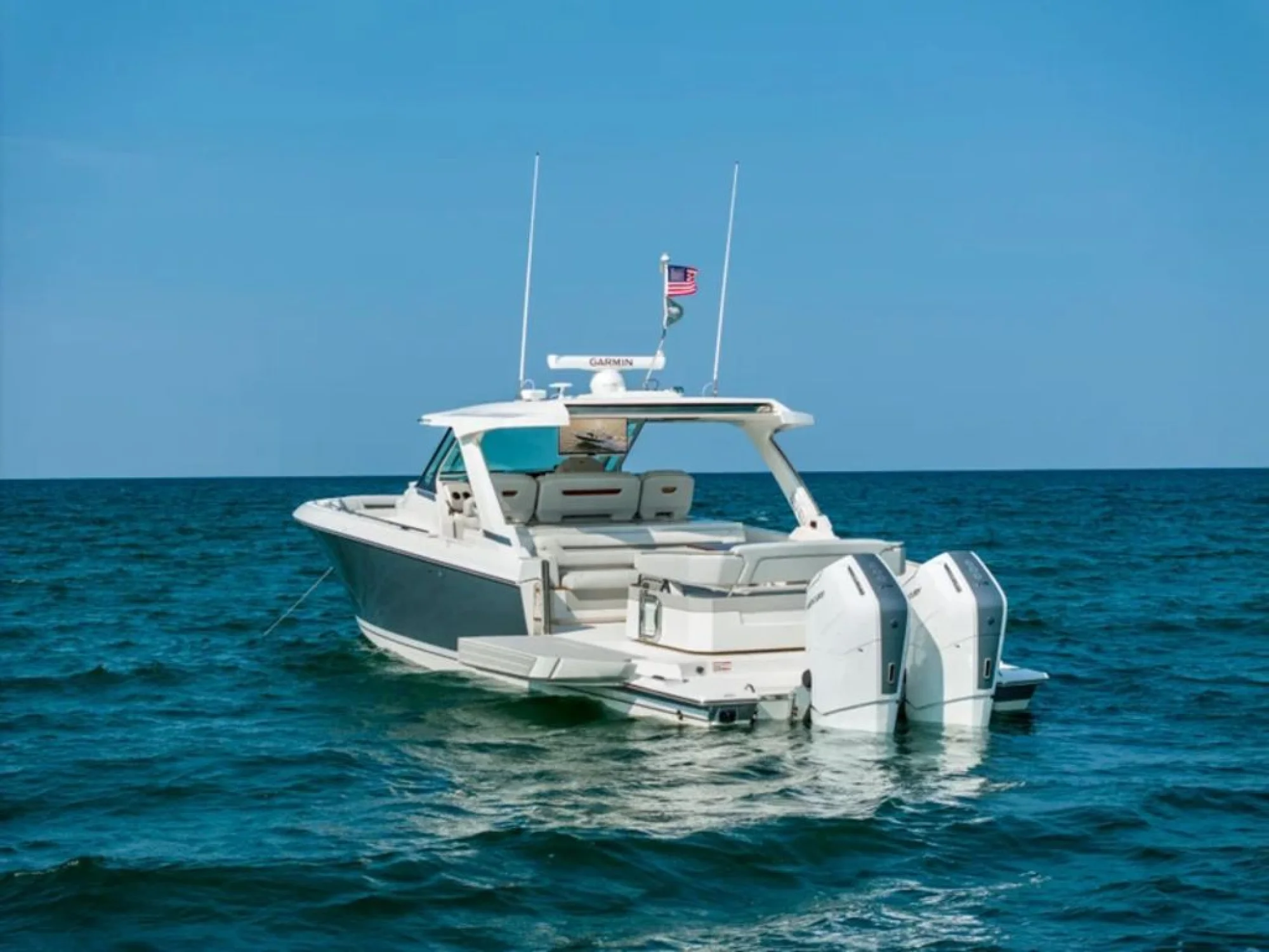 Tiara Yachts 43LS - Image 4
