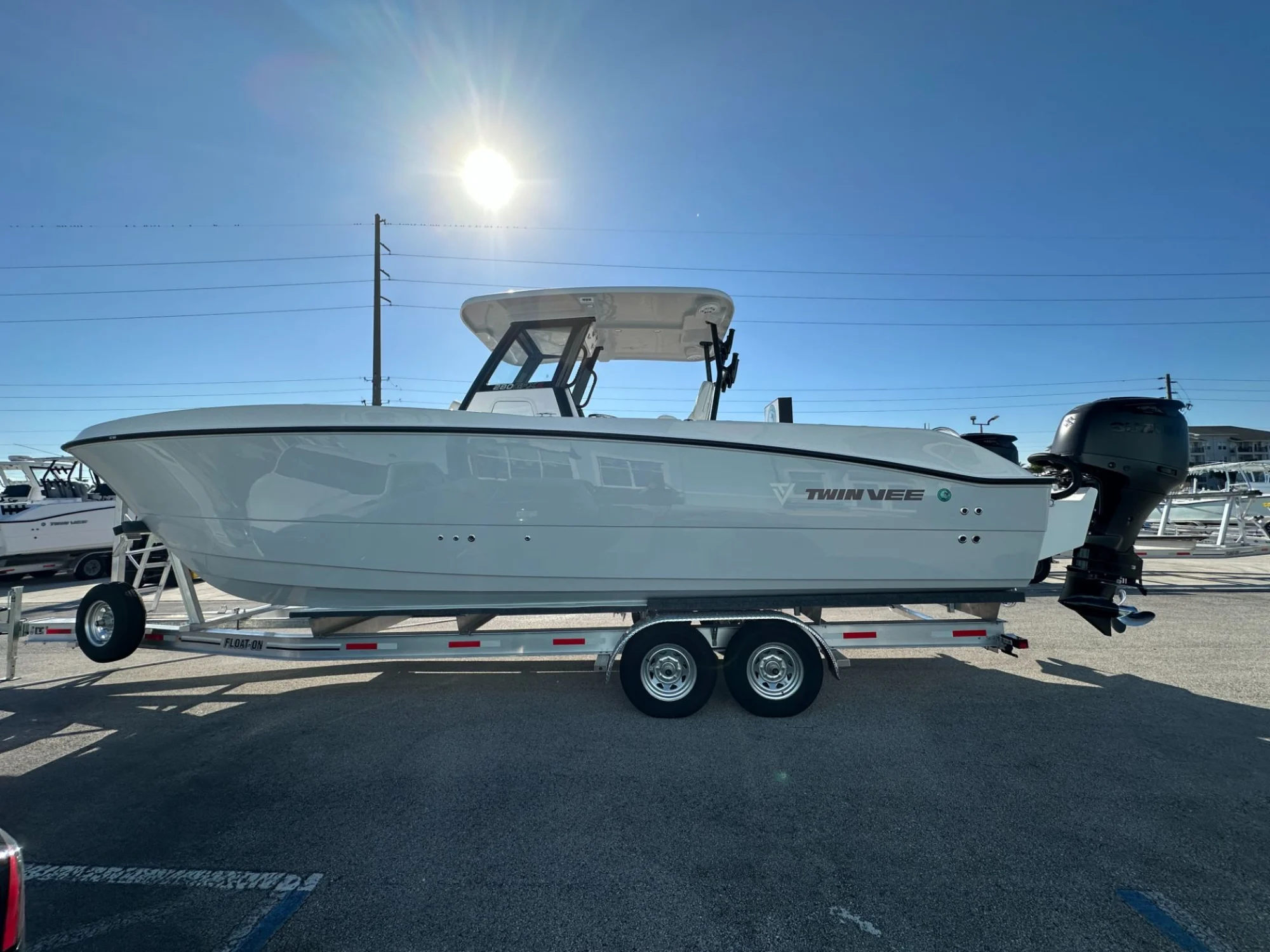 2026 Twin Vee 280 GFX2 - Image 3