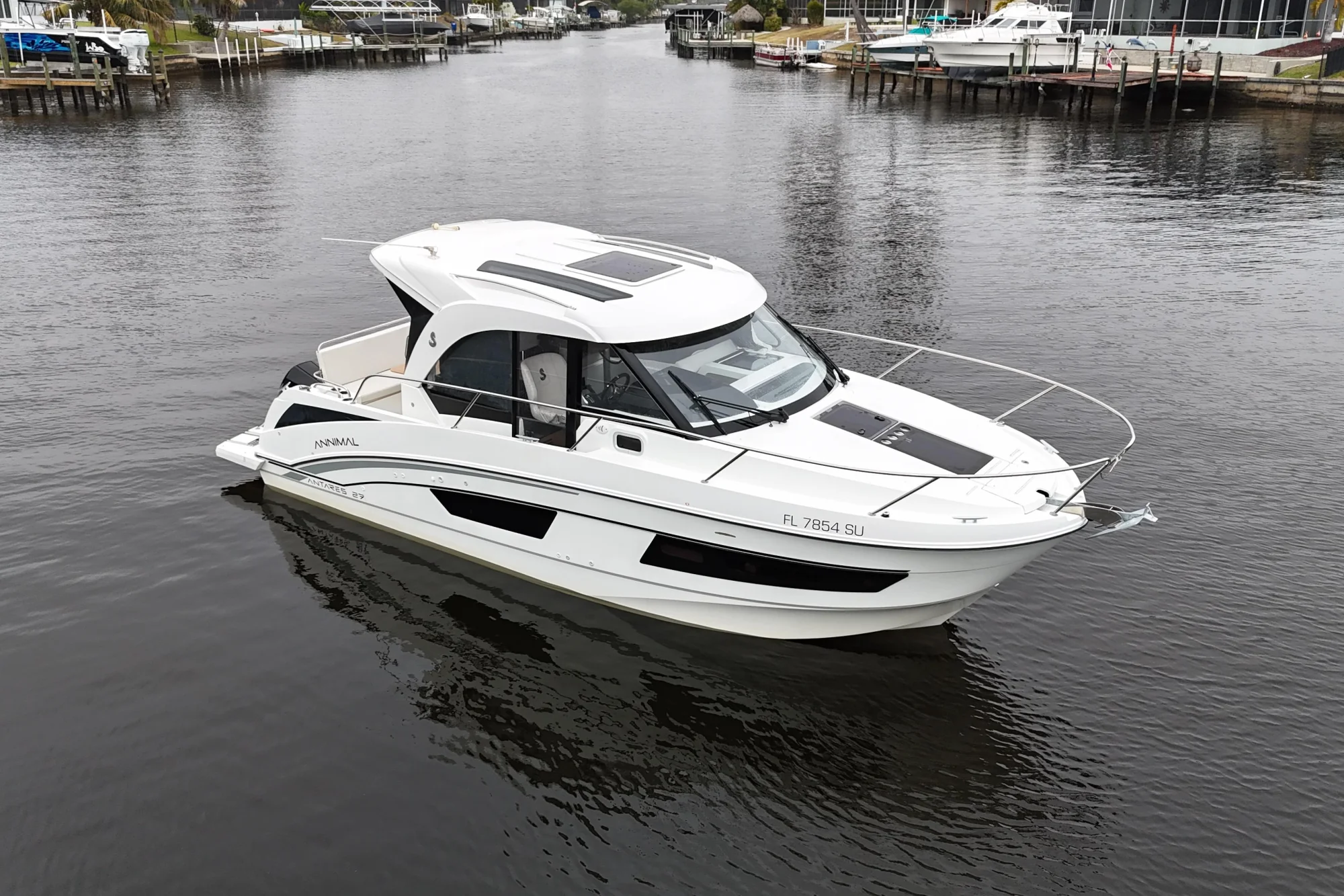 2020 Beneteau Antares 9 - Main Image