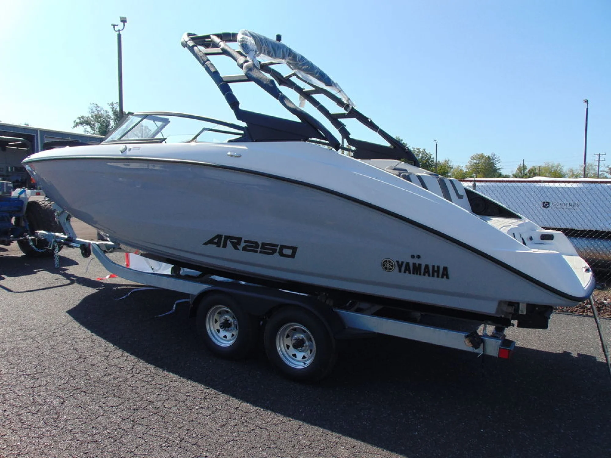 Yamaha Marine AR250 - Image 3