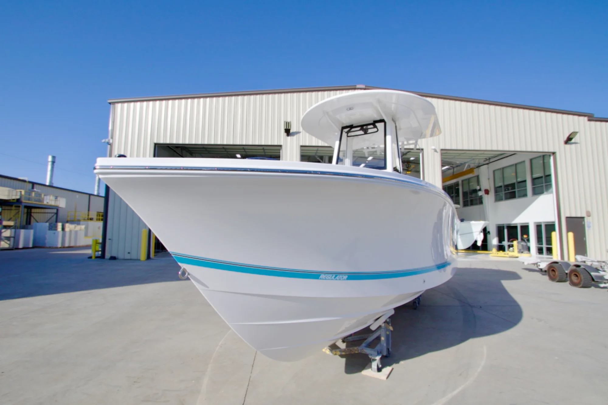 2026 REGULATOR 23 - Image 3