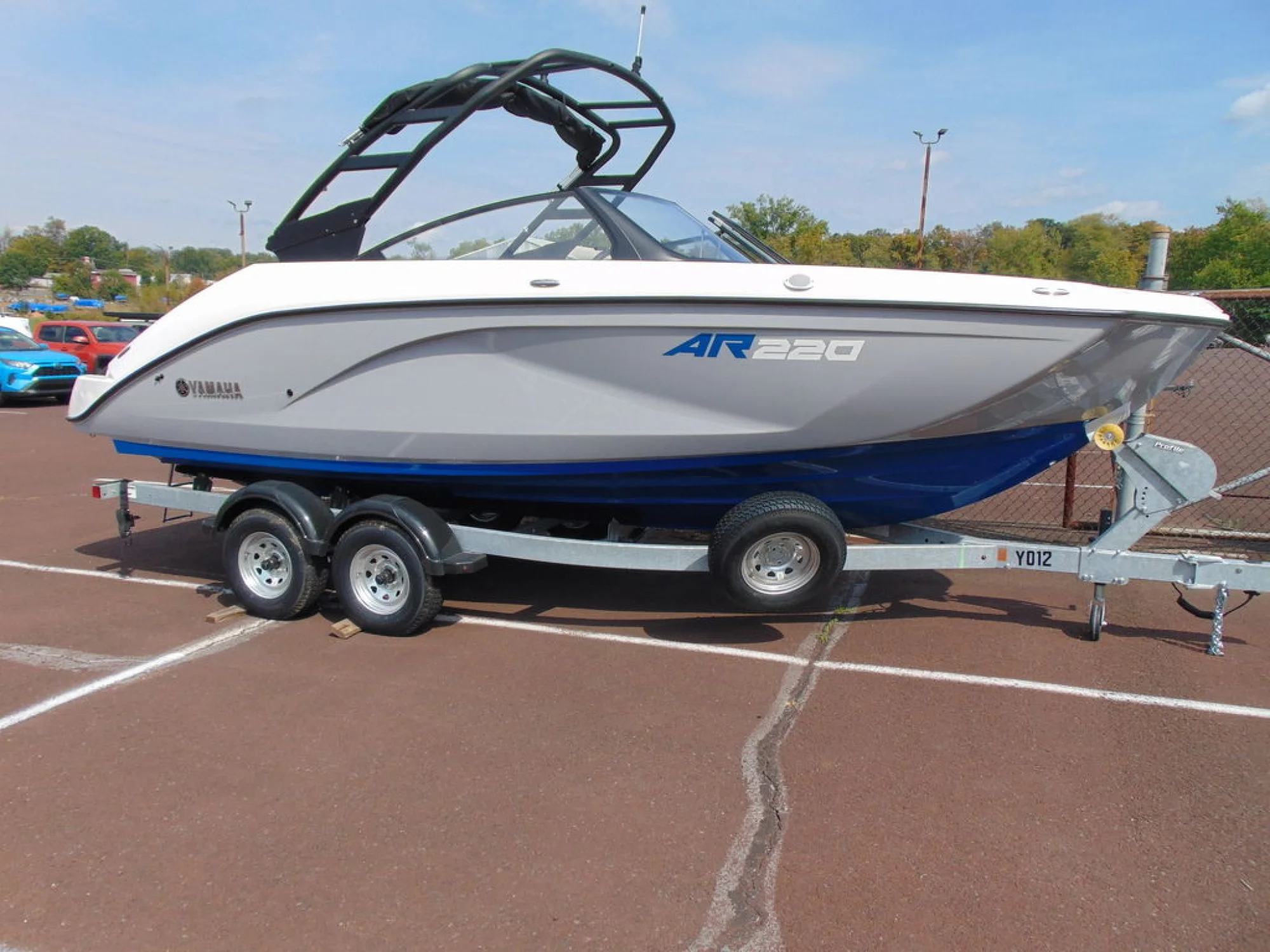 Yamaha Boats AR220 - Main Image