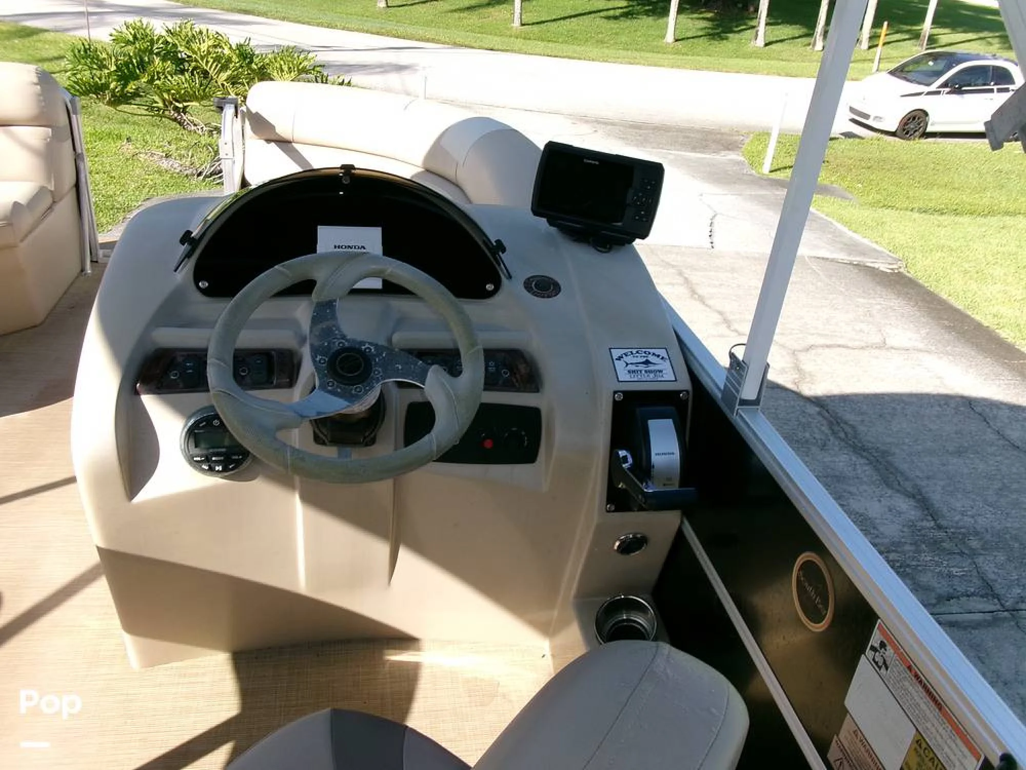 2016 South Bay 520CR Tritoon Salt Water Series - Image 5