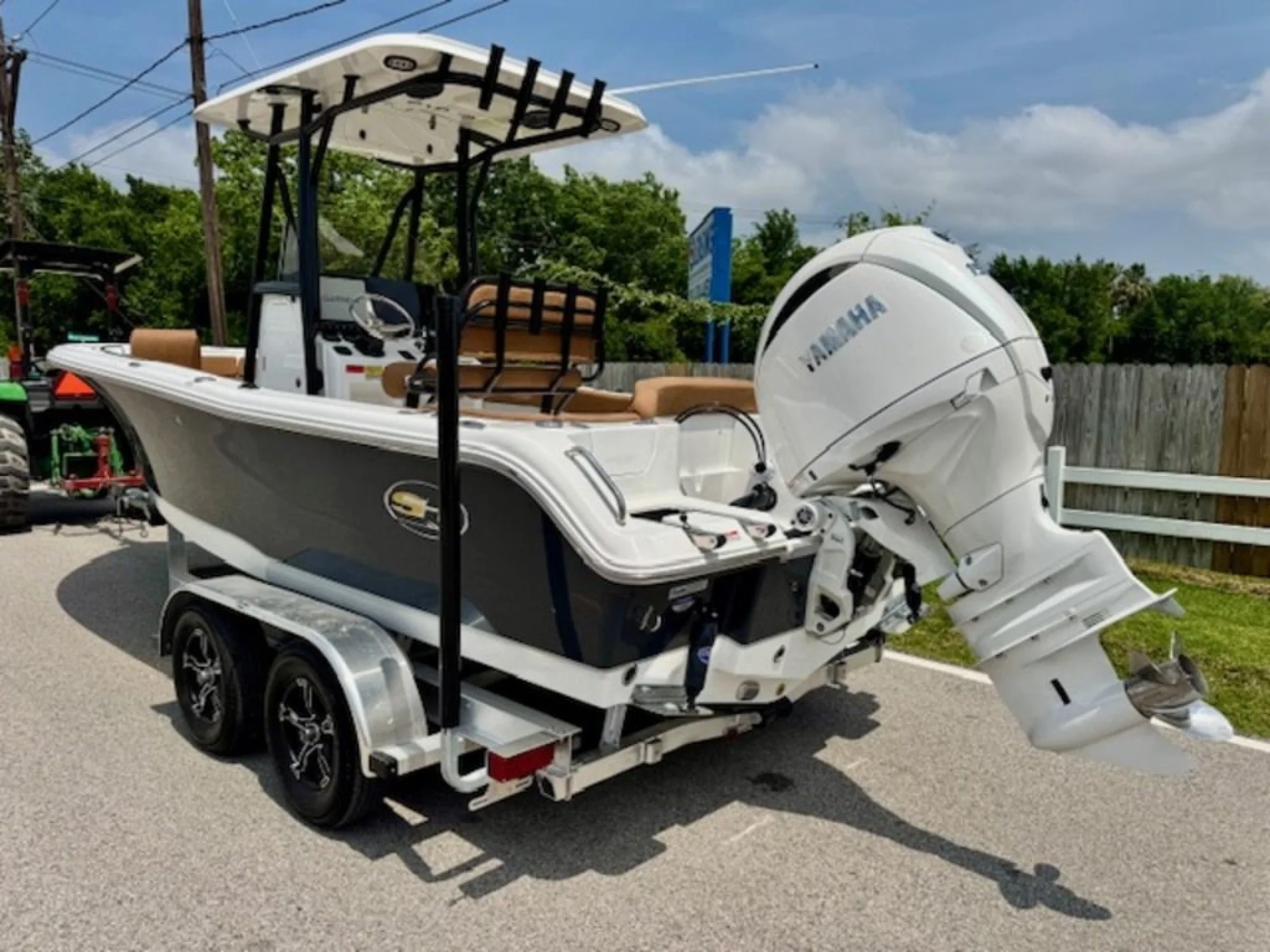 2026 Sea Hunt Ultra 219 - Image 2