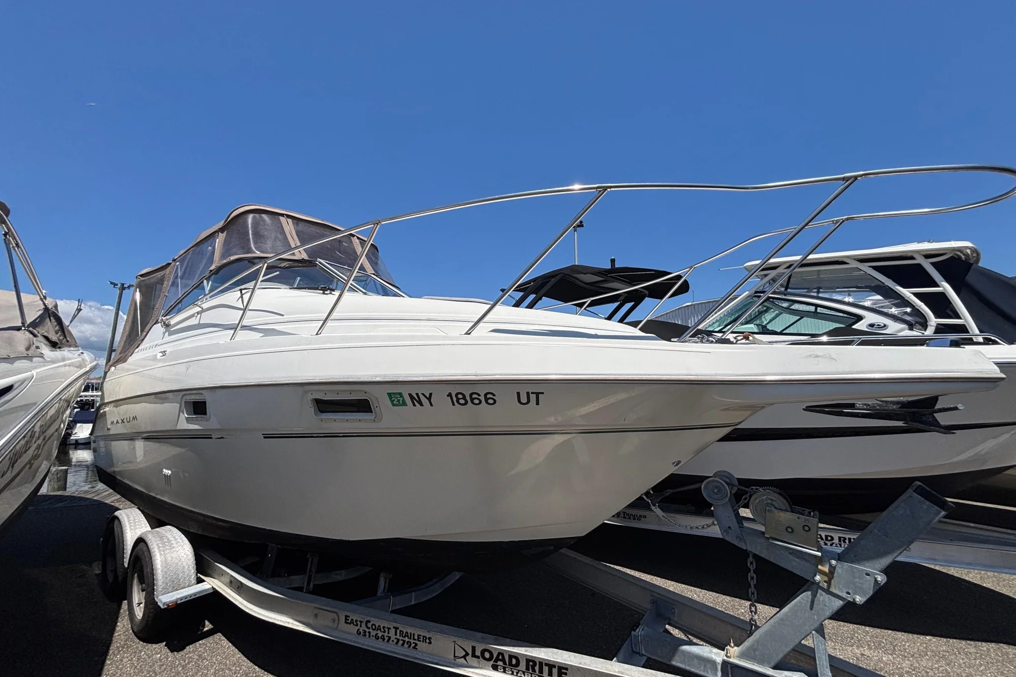 1999 Maxum 2400 SCR