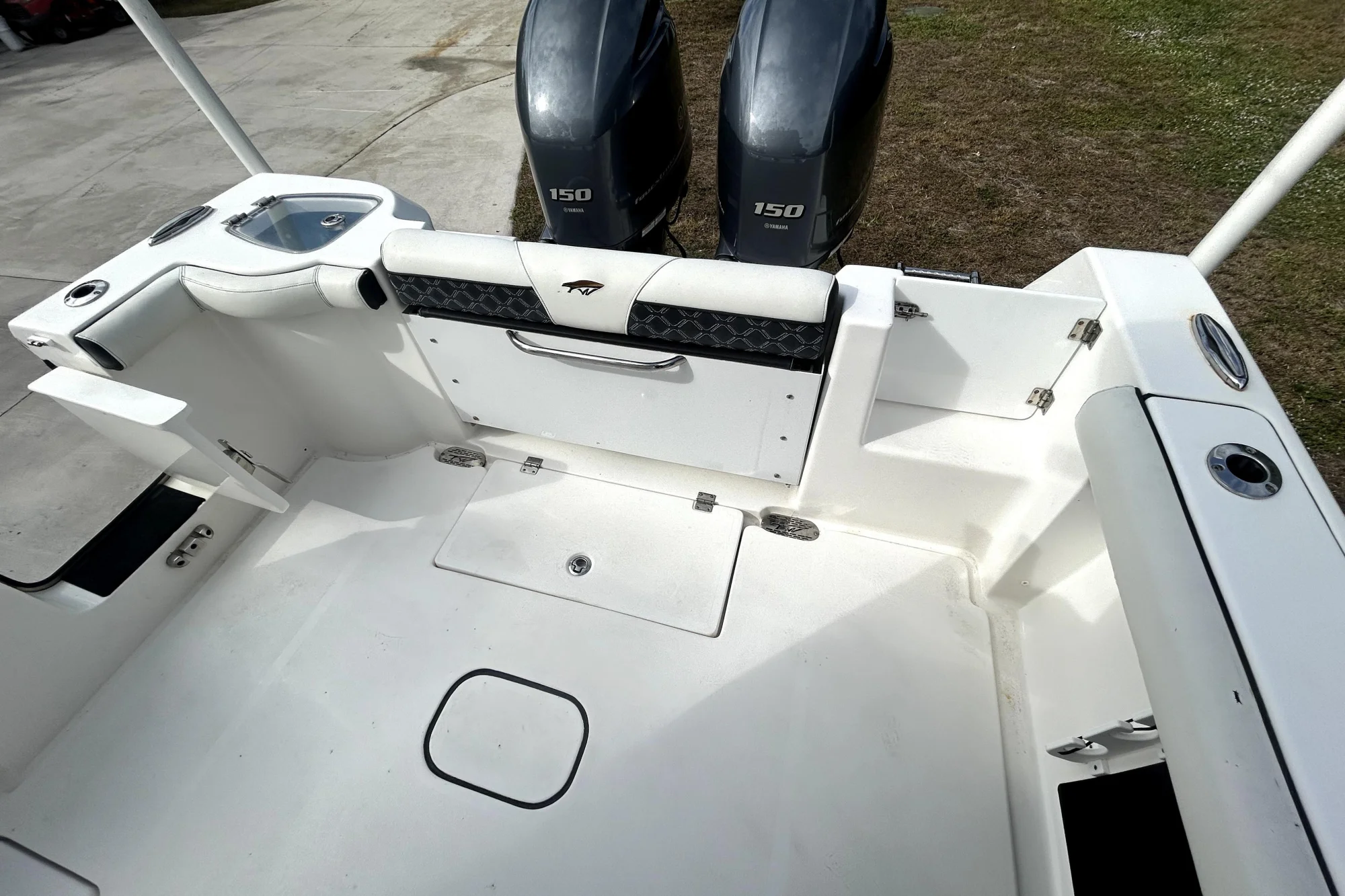 Tidewater 256 CC Adventure - Image 5