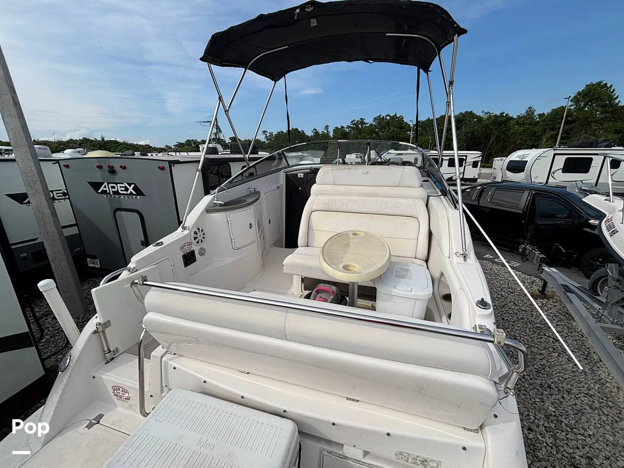 2006 Regal Commodore 2665 - Image 2