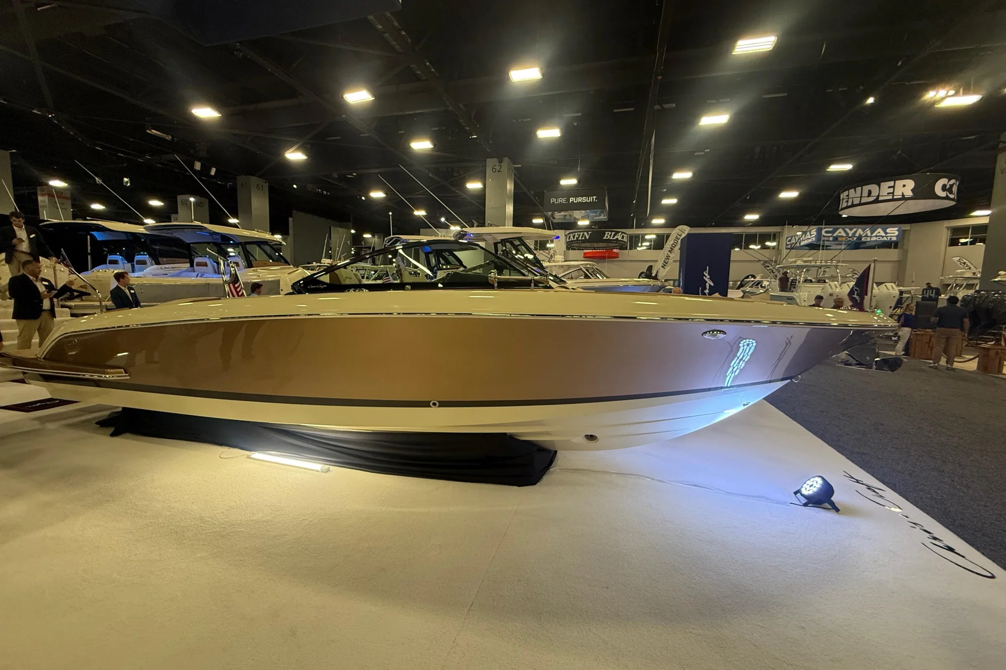 2026 Chris-Craft Launch 27 - Main Image