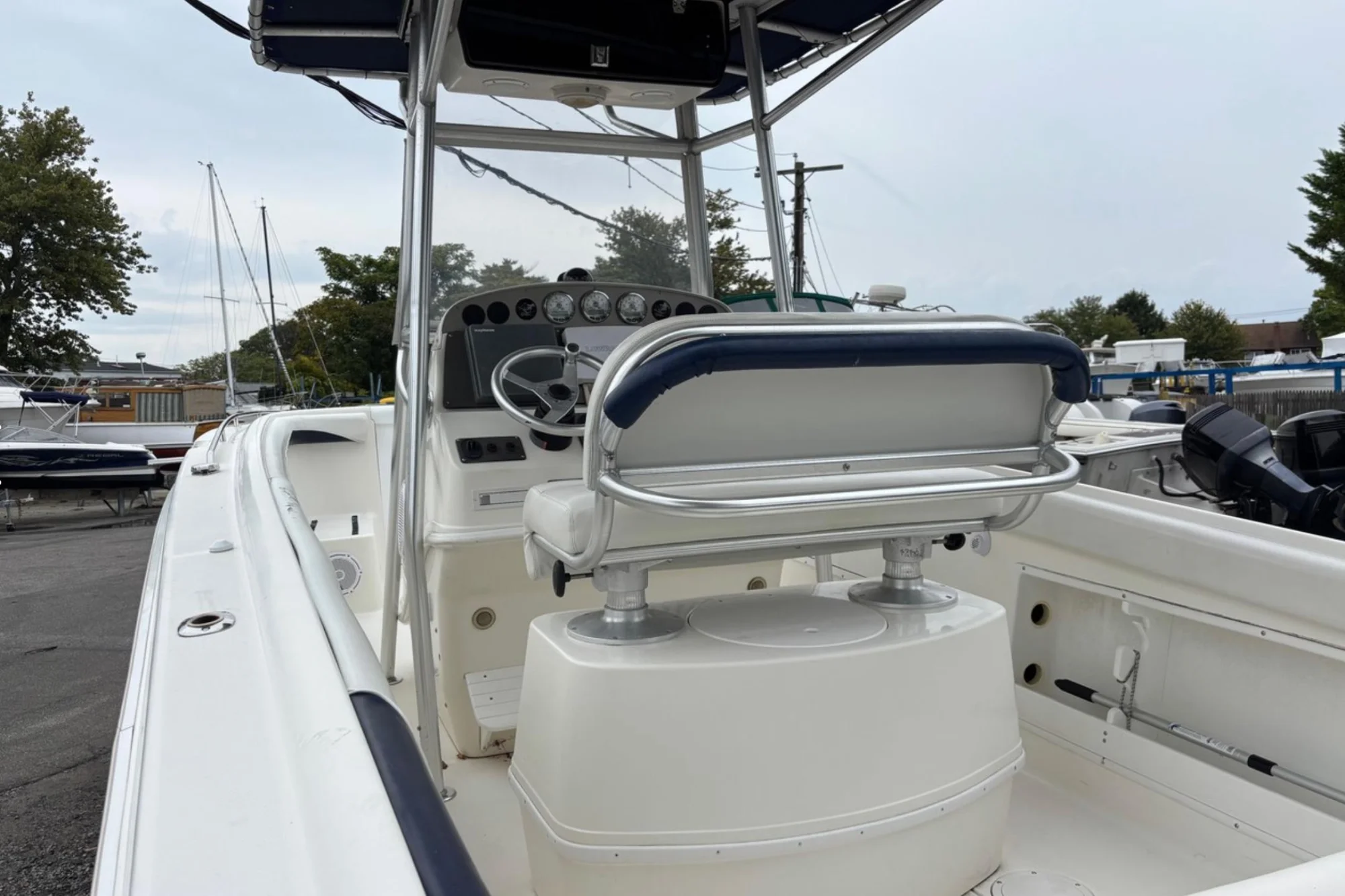 1999 Wellcraft 302 Scarab Sport - Image 4