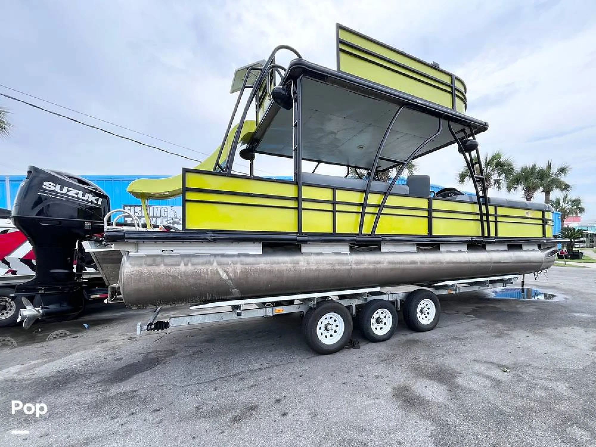 2024 Custom Craft 29 Double Decker - Image 3