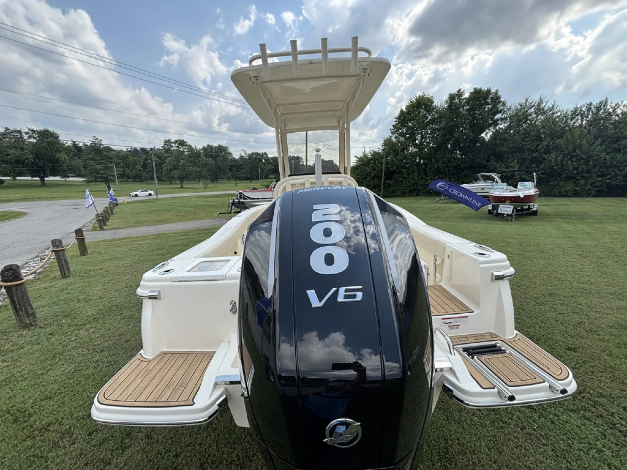 2026 Scout Boat Company 215 XSF - Image 5