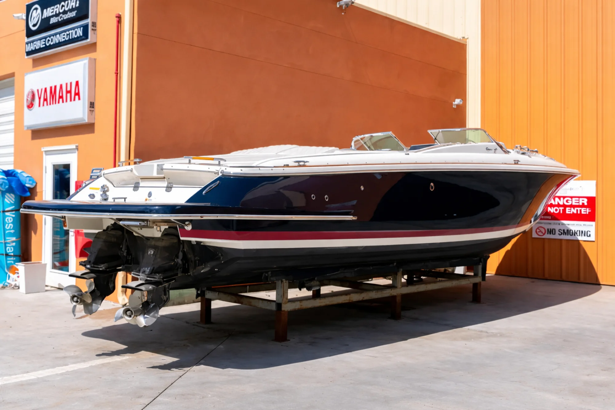 2013 Chris-Craft Corsair 32 - Image 2
