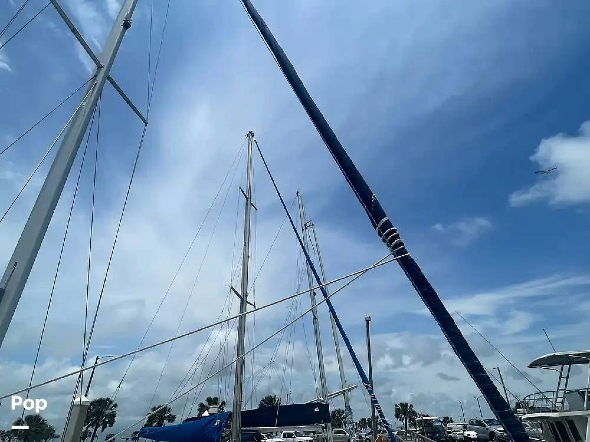 2003 Catalina 350 - Image 2