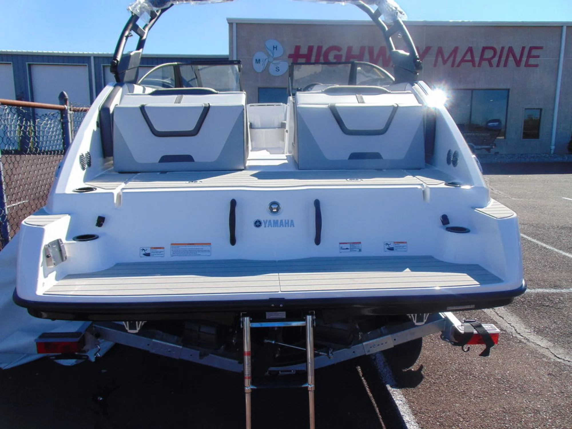 Yamaha Boats AR220 - Image 5