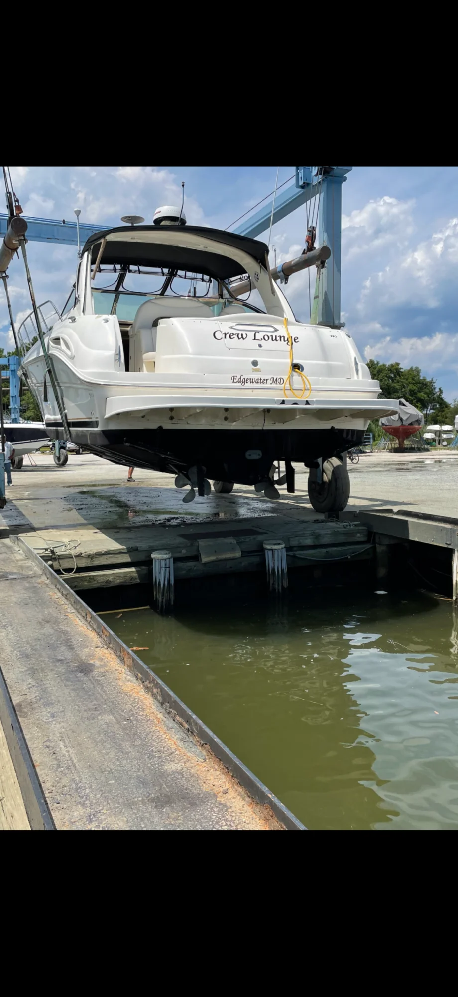 2001 Sea Ray 410 Express Cruiser - Image 4