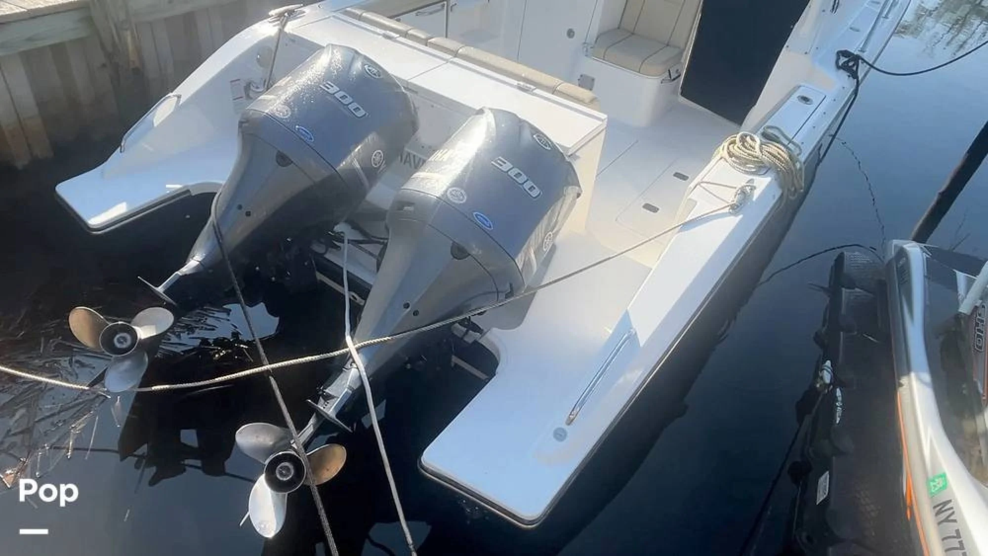 2018 Pursuit OS 325 - Image 3