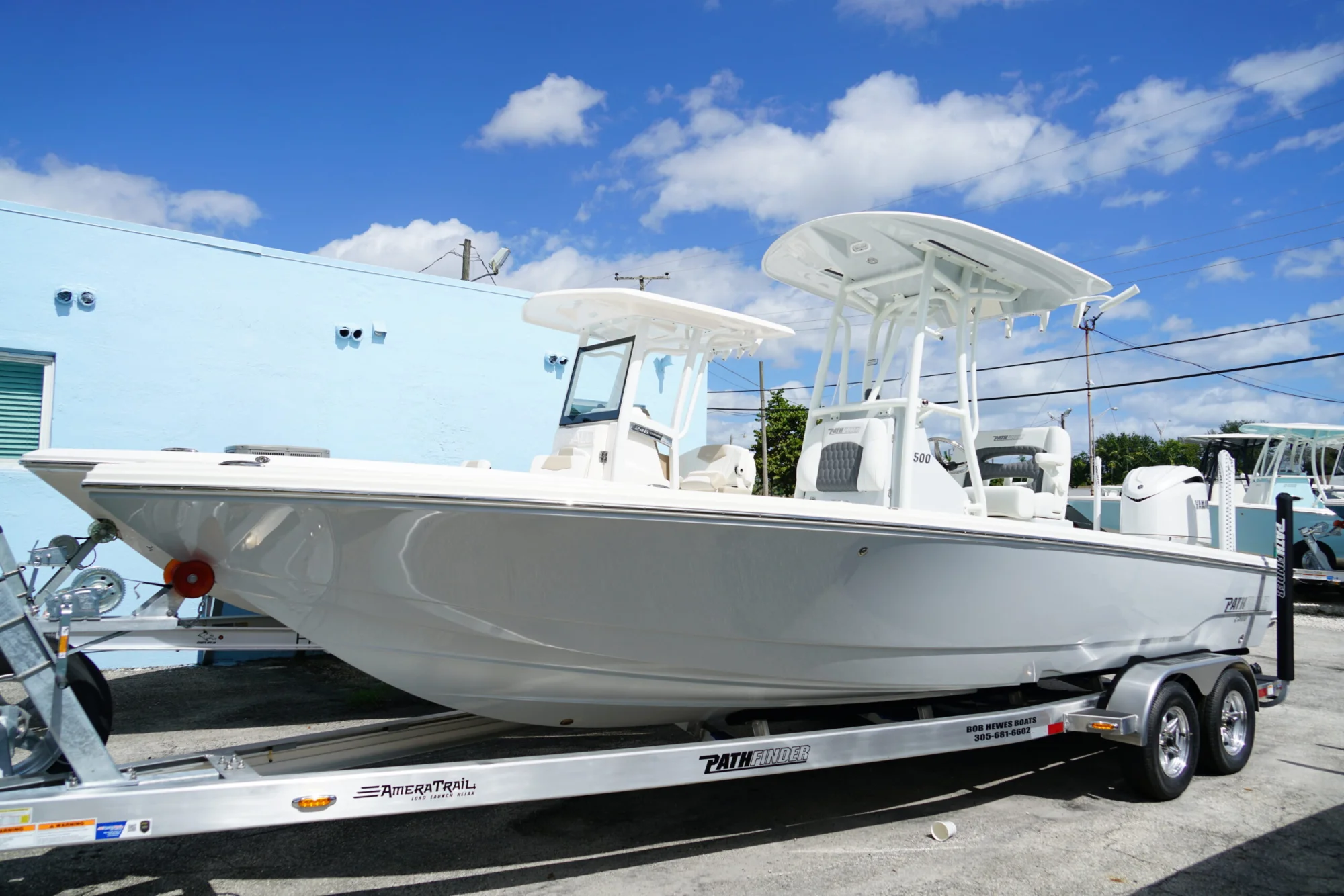 2026 PATHFINDER BOATS 2500 Hybrid