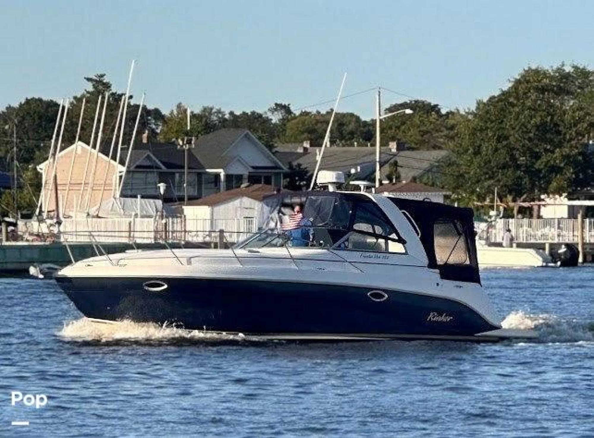 2005 Rinker 320 Fiesta Vee - Main Image