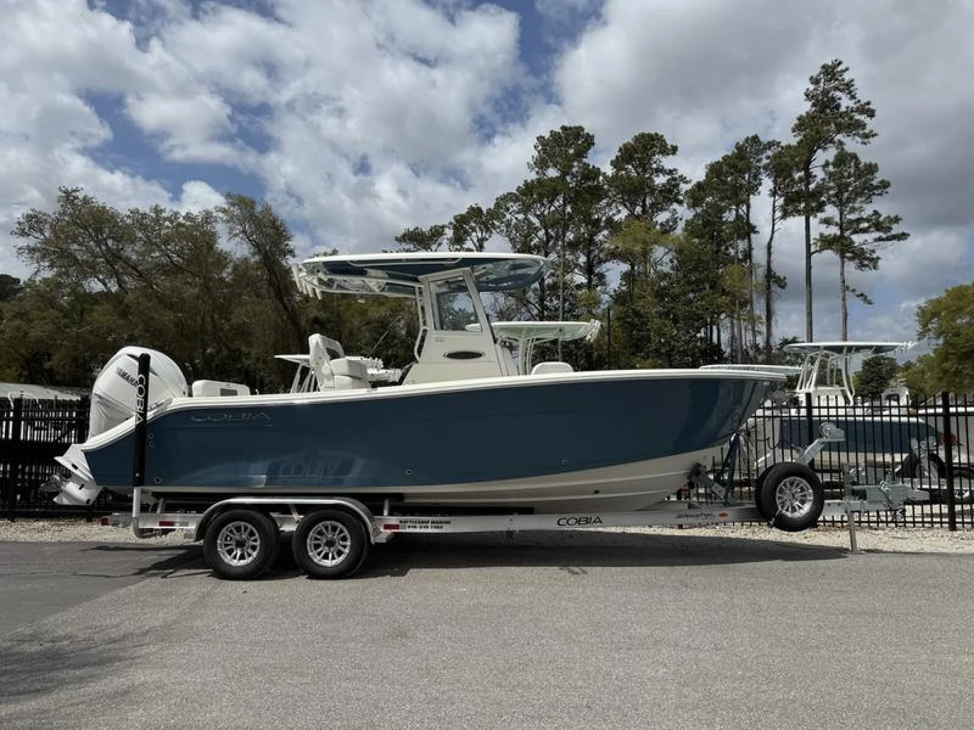 2025 Cobia 240 CC - Image 3