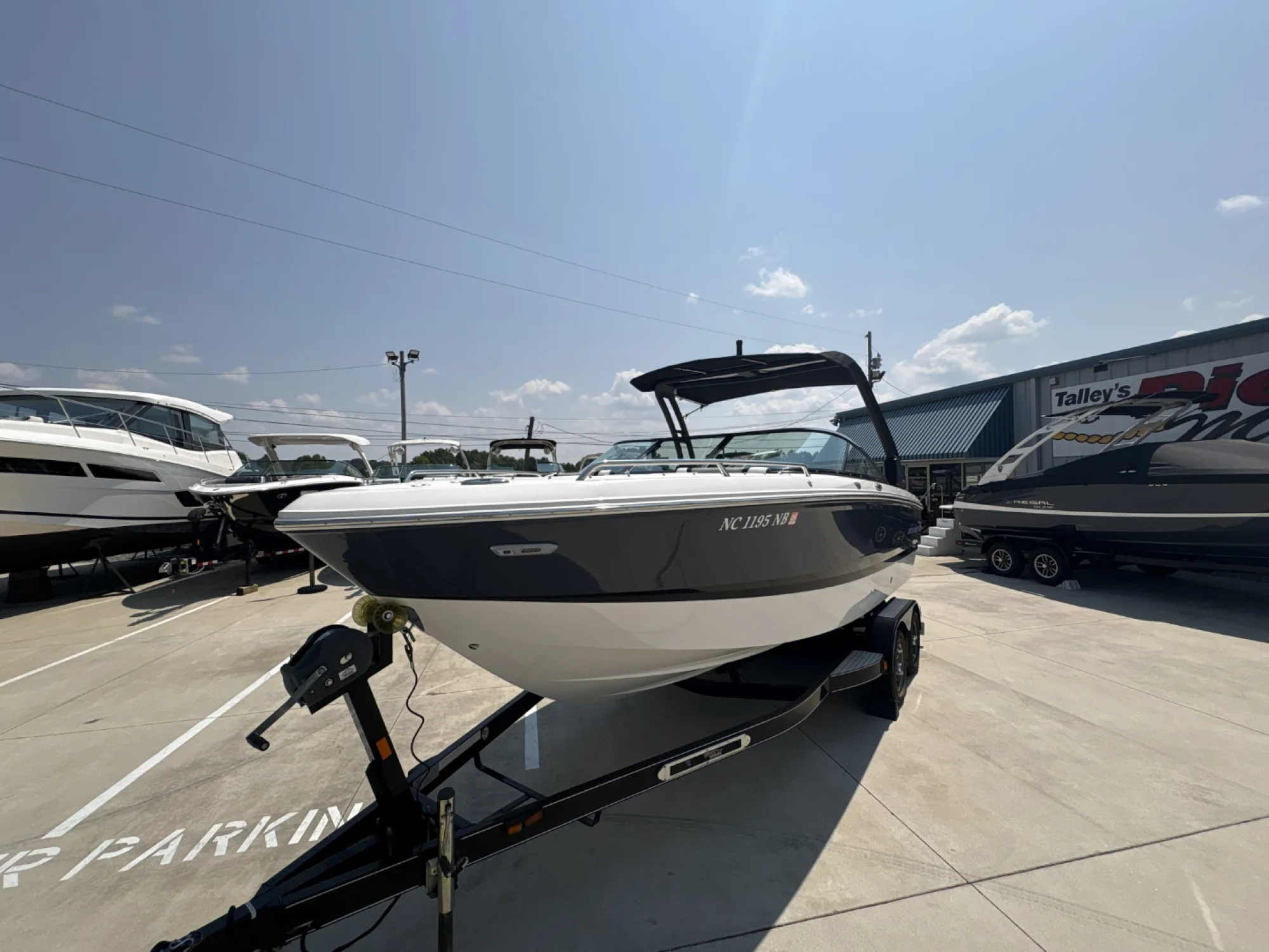 2023 Chaparral 247 SSX - Image 4