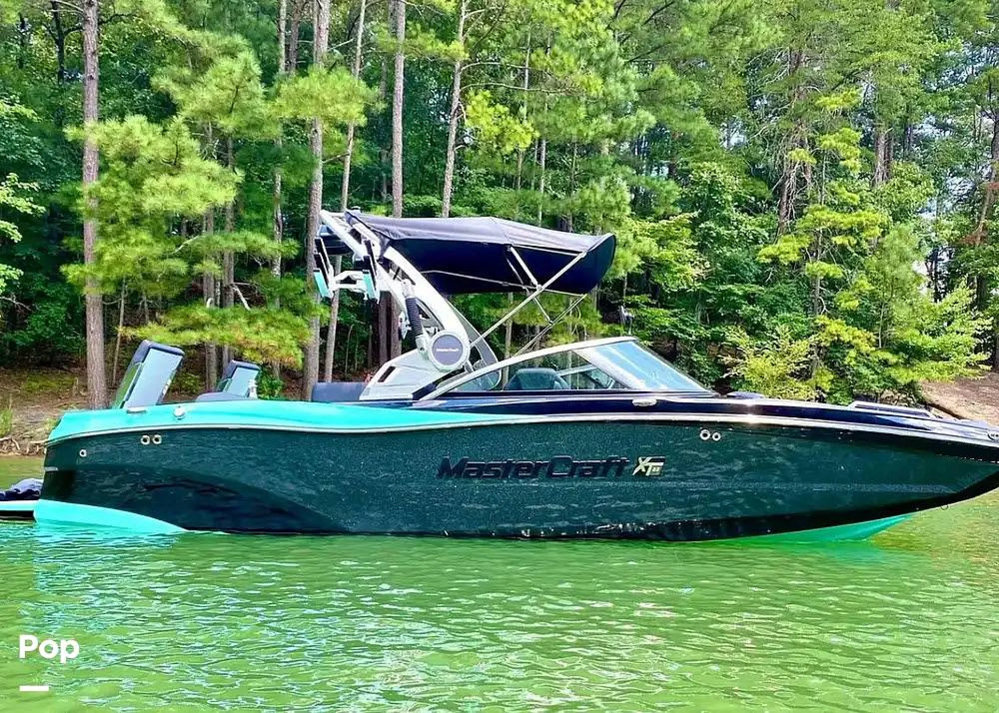 2019 Mastercraft XT22 - Main Image