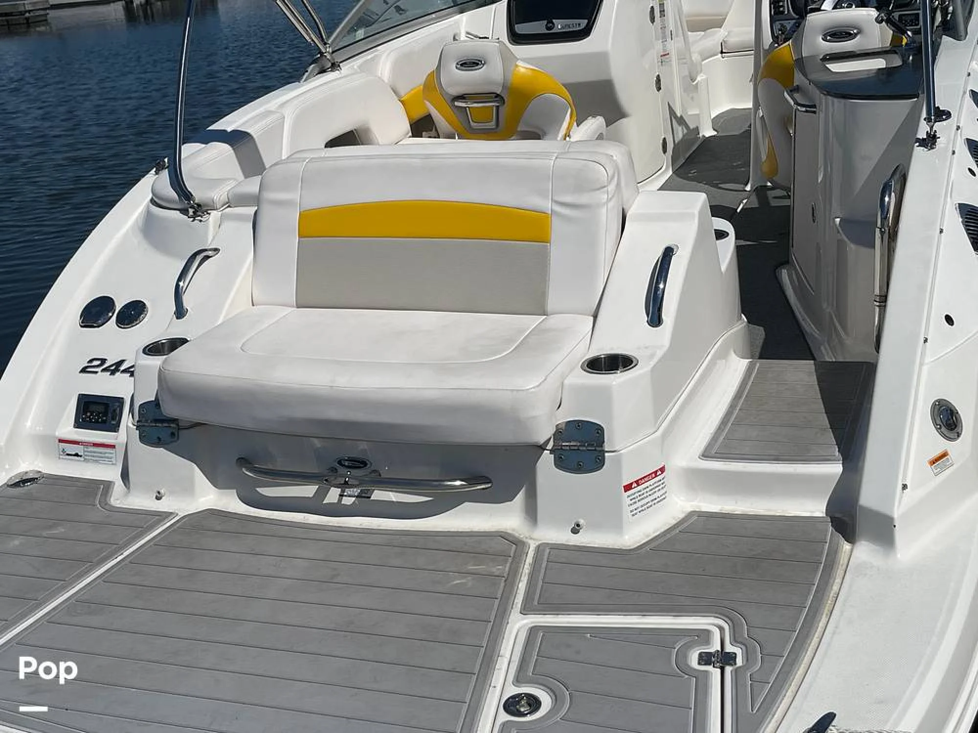 2011 Chaparral Sunesta 244 - Image 3