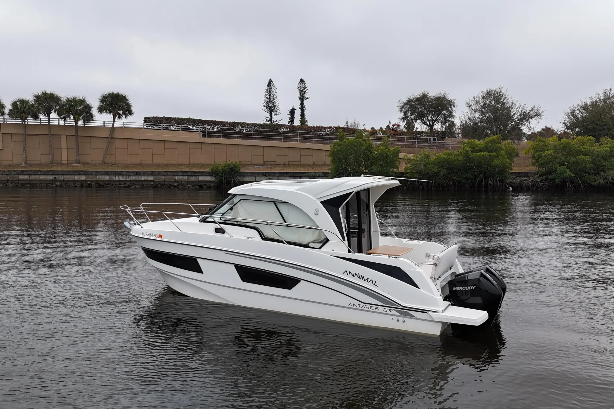 2020 Beneteau Antares 9 - Image 4