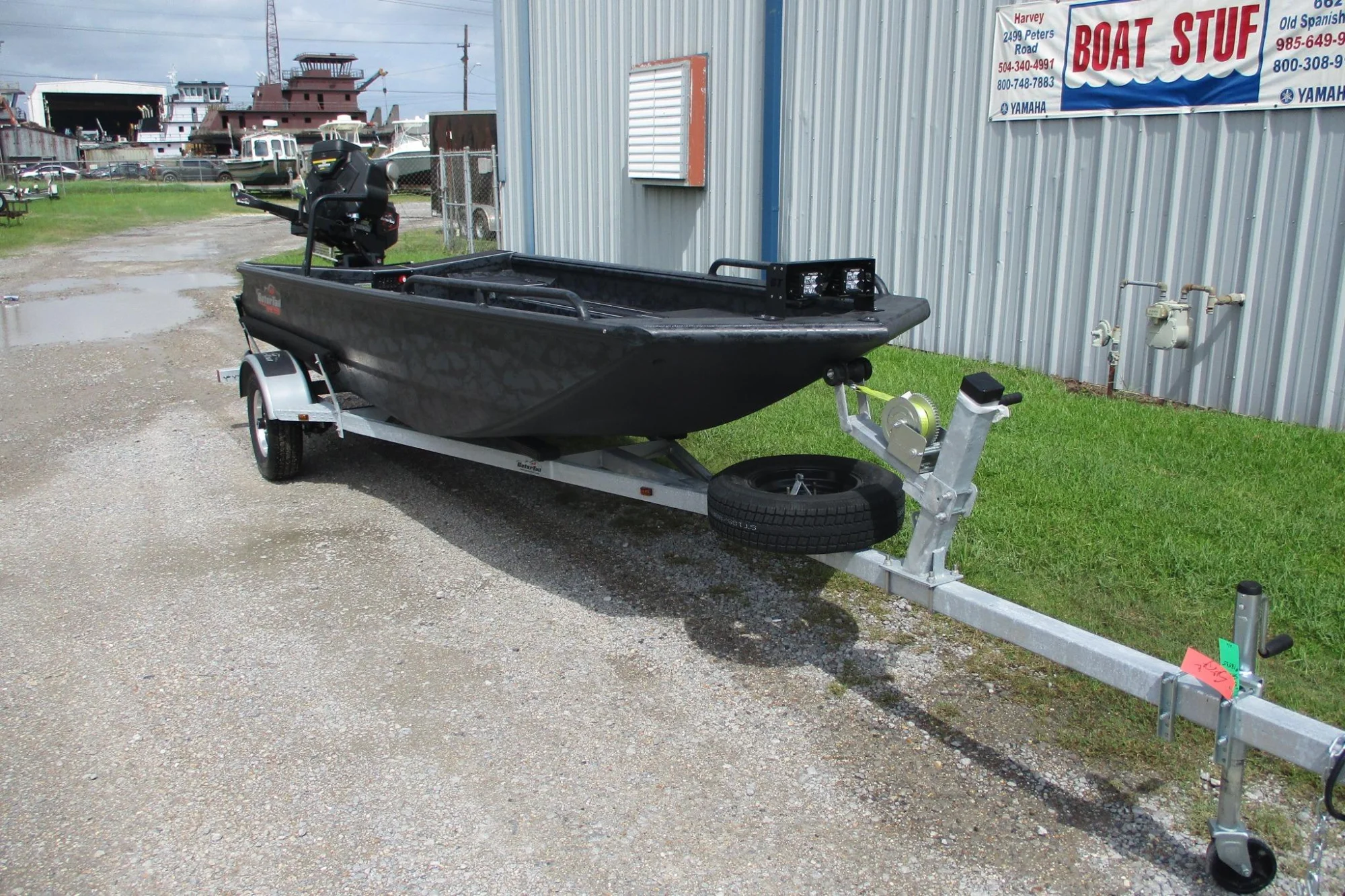 2026 Gator Tail 1750 MID DECK SAVAGE - Image 2