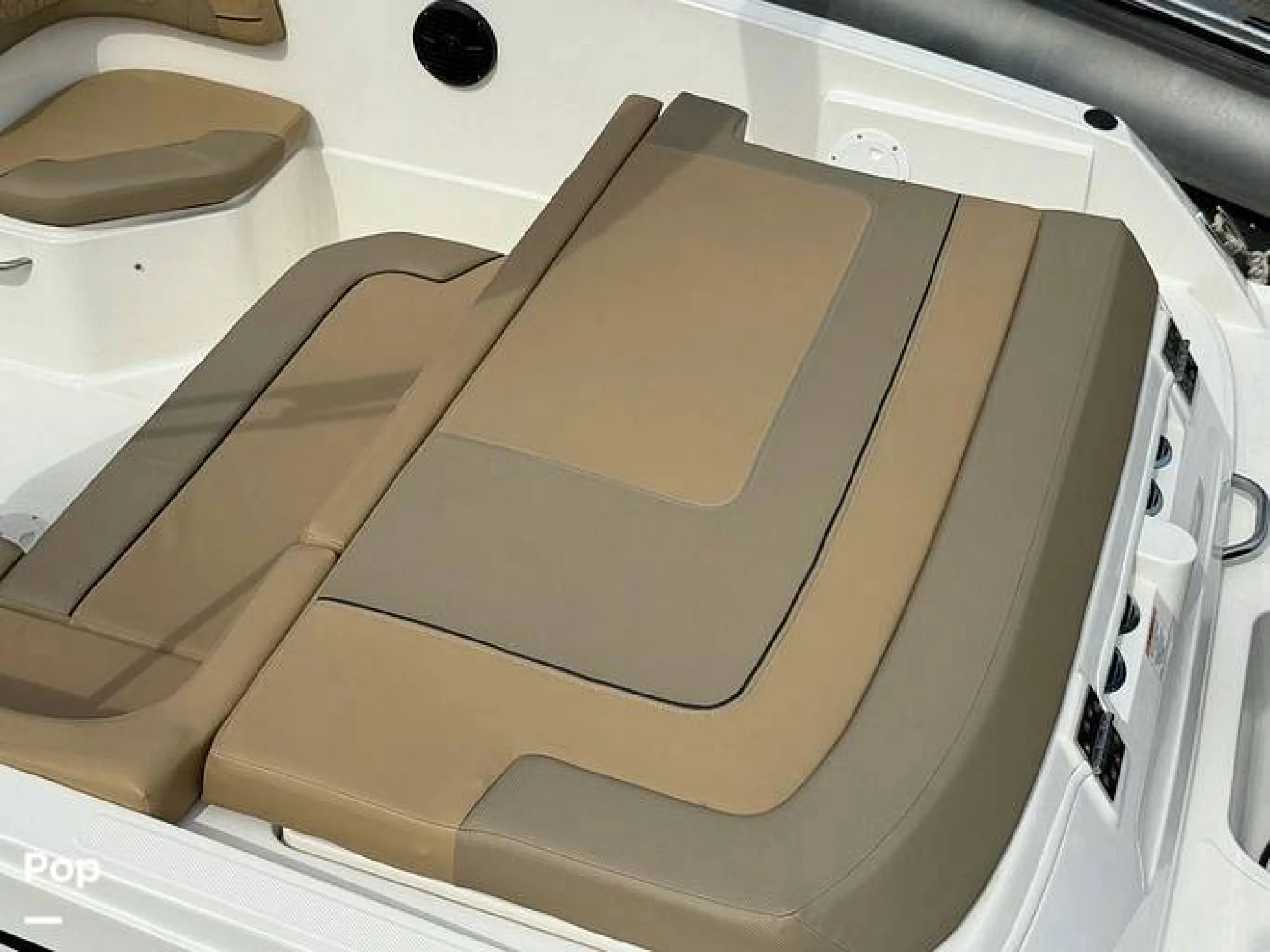 2025 Bayliner VR6 OB - Image 5