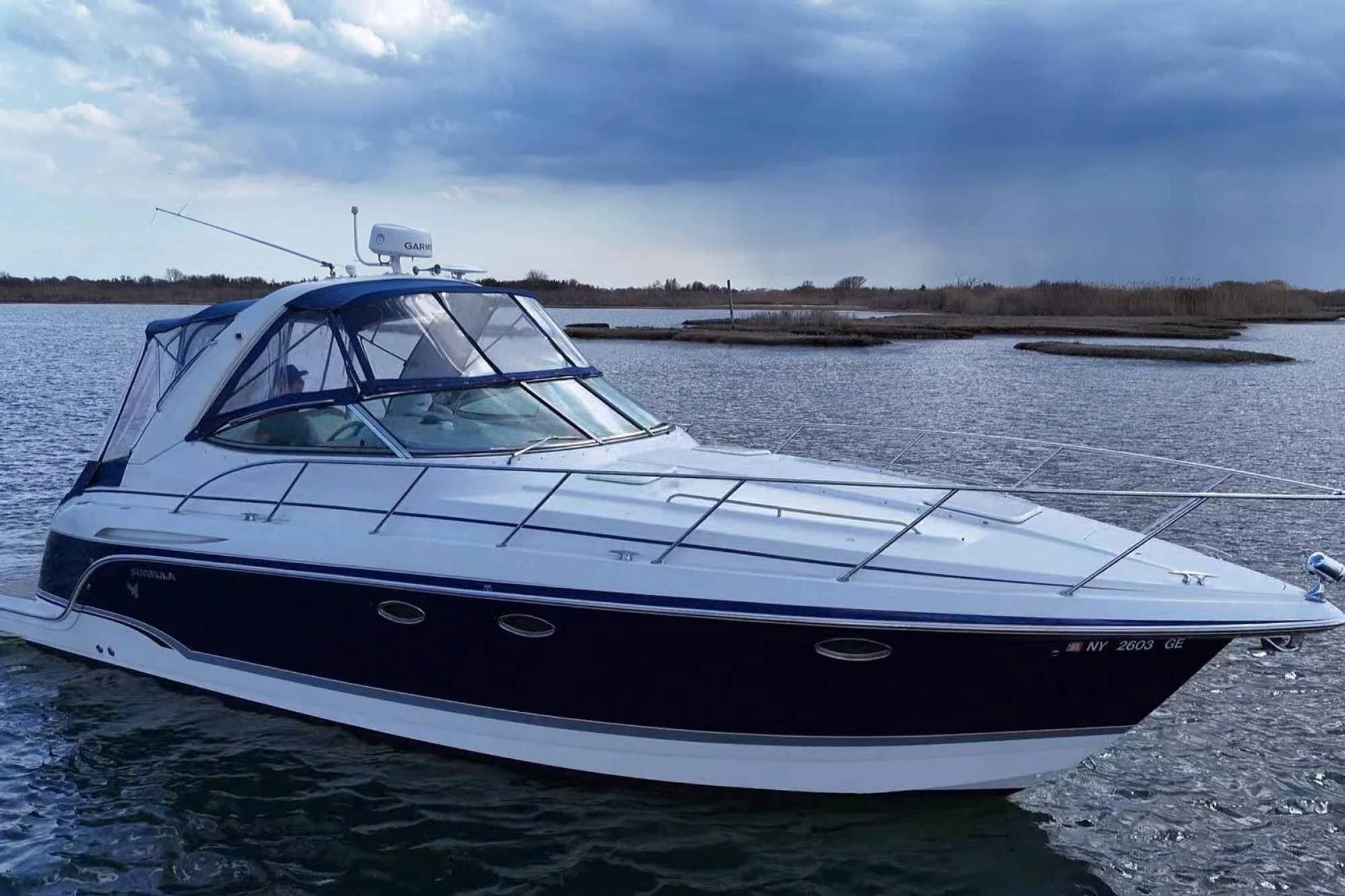 2006 Formula 34 Performance Cruiser - Image 2