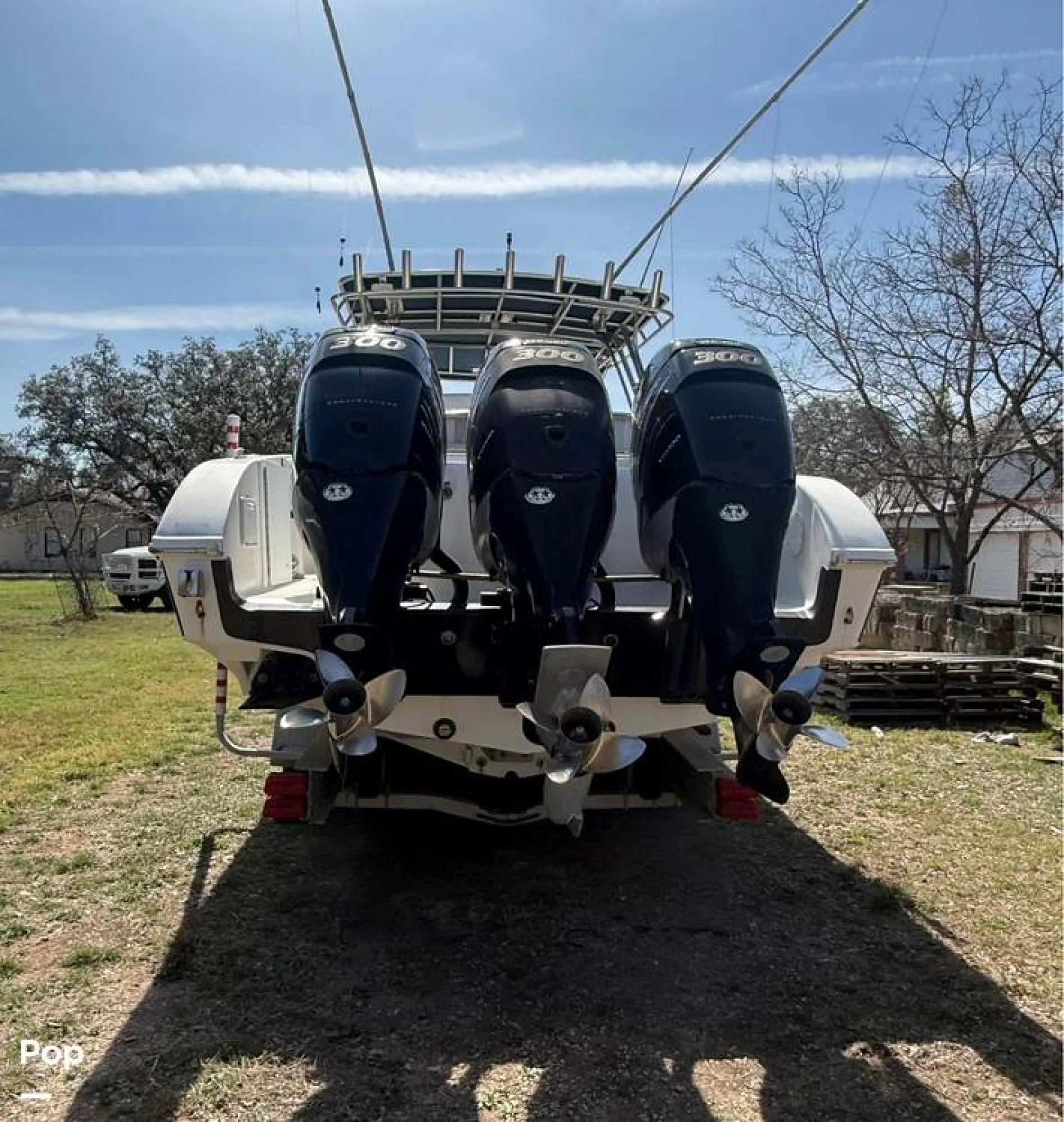 2009 Fountain LX 38 - Image 5