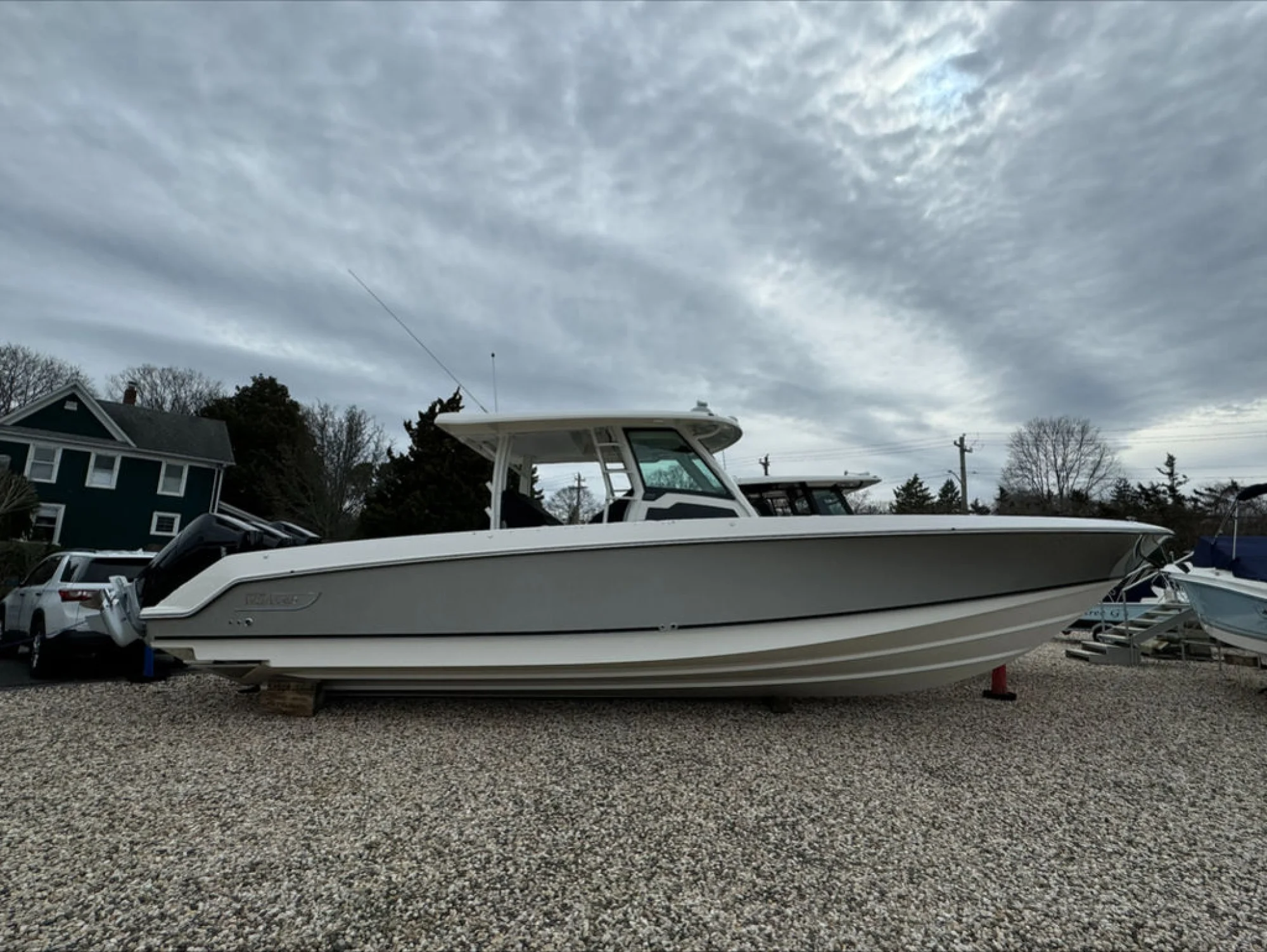 Boston Whaler 380 Outrage - Main Image