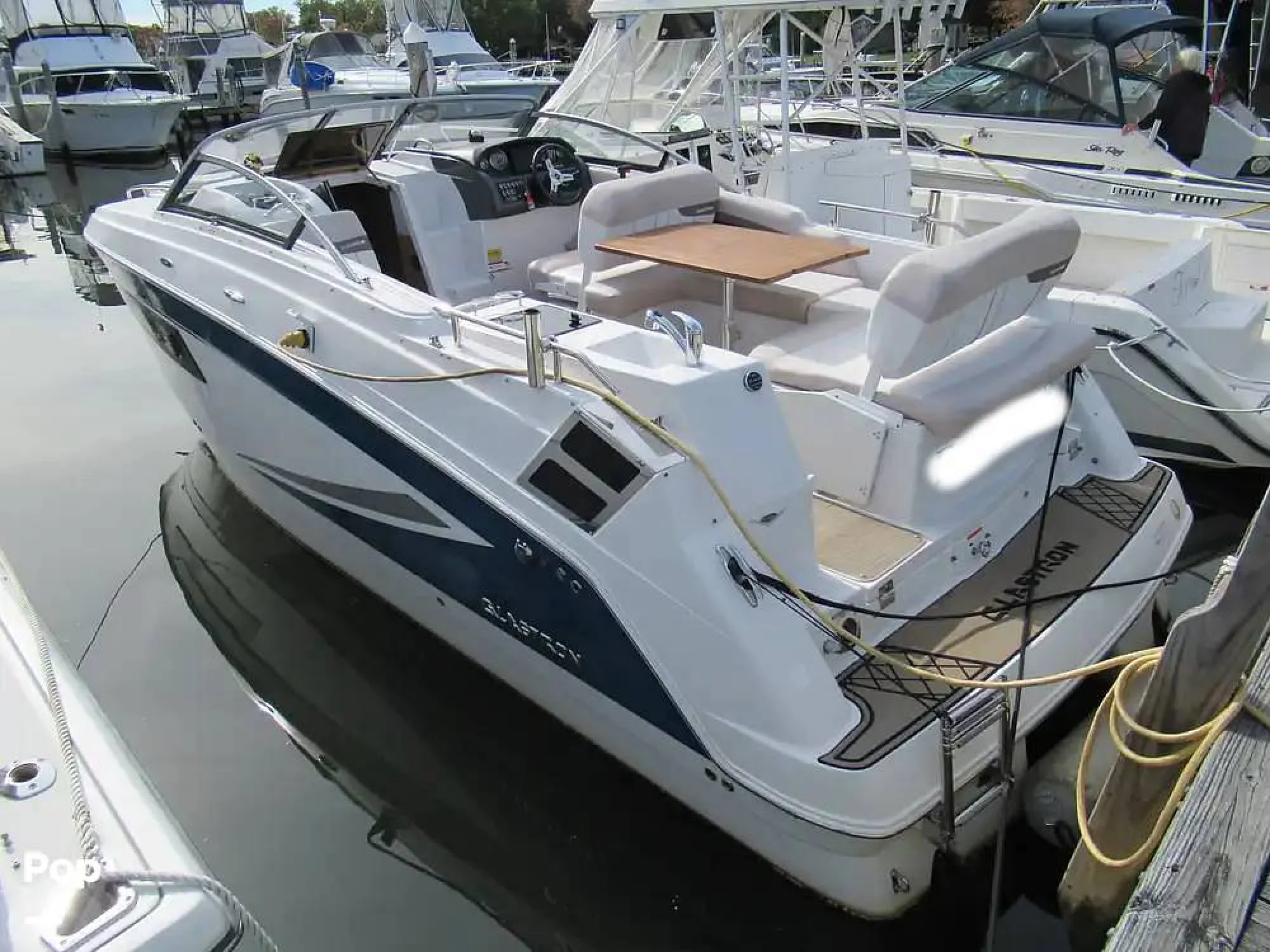 2018 Glastron GS259 - Image 4