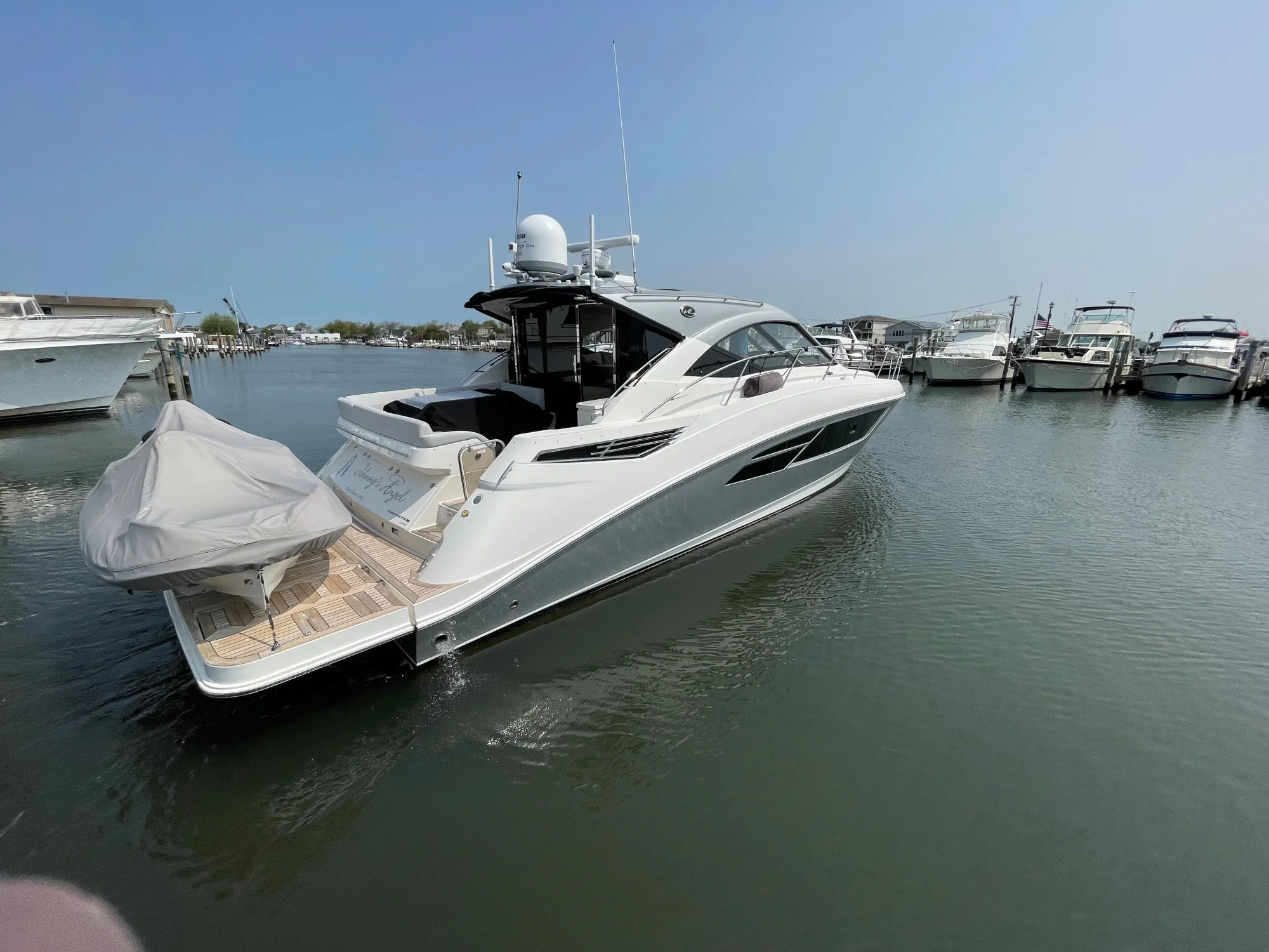 2018 Sea Ray Sundancer 510 - Image 2