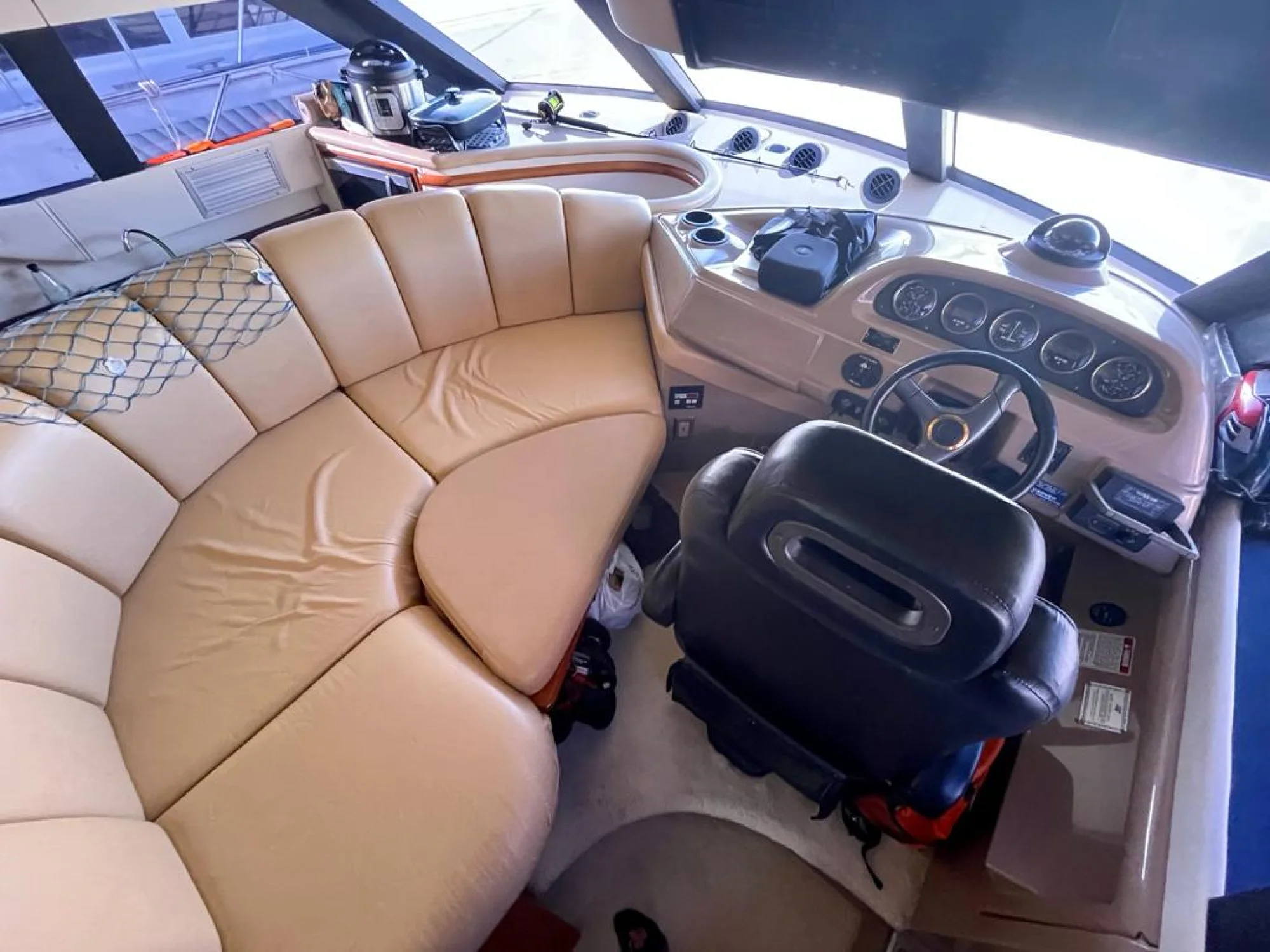 Carver 45 Voyager 2000 - Image 5