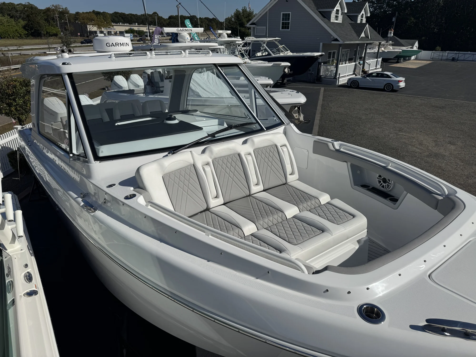 2026 Everglades 367CX - Image 5