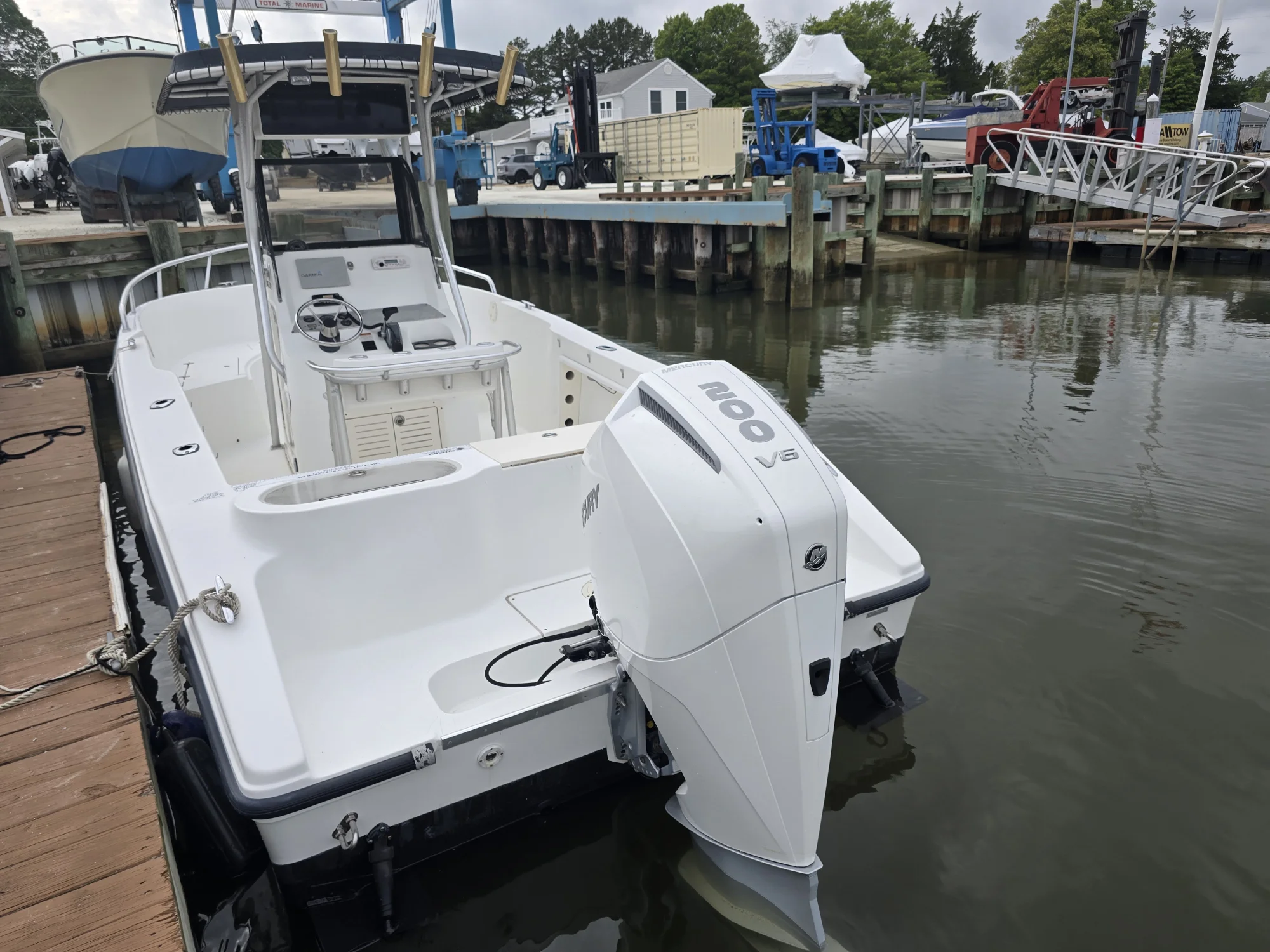 2004 23' Mako 232 Center Console | 23ft - Image 4