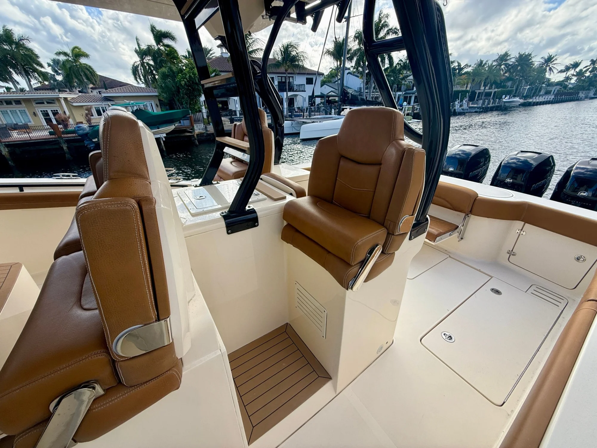 2021 Scout 420 LXF - Image 5