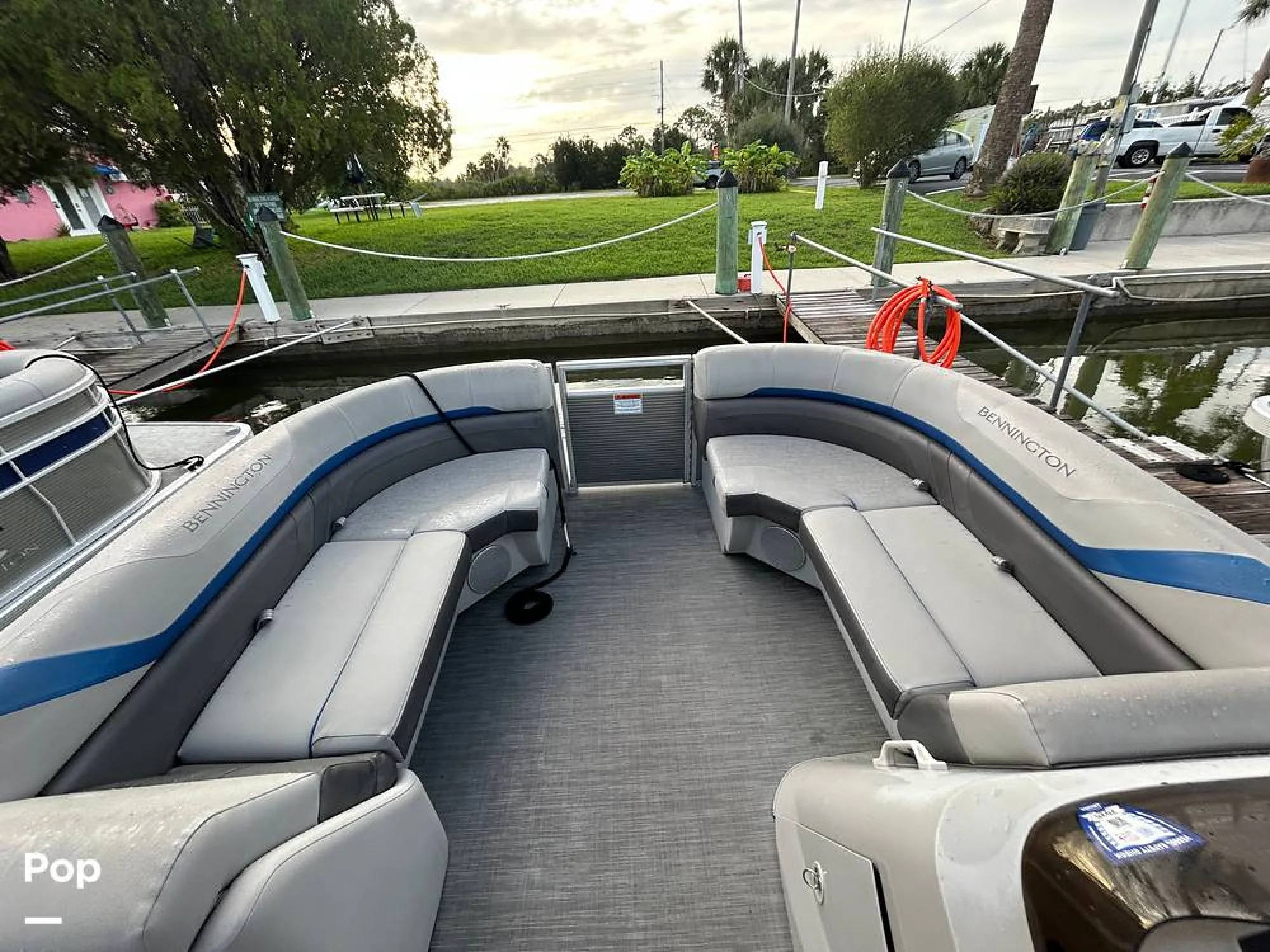 2023 Bennington 22 SX - Image 4