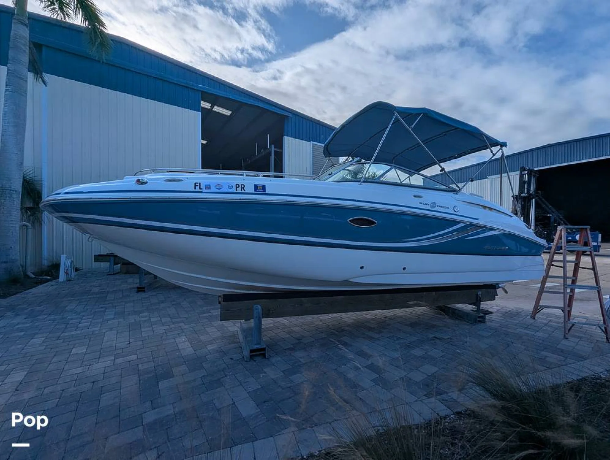 2014 Hurricane 2400 Sun Deck - Image 4