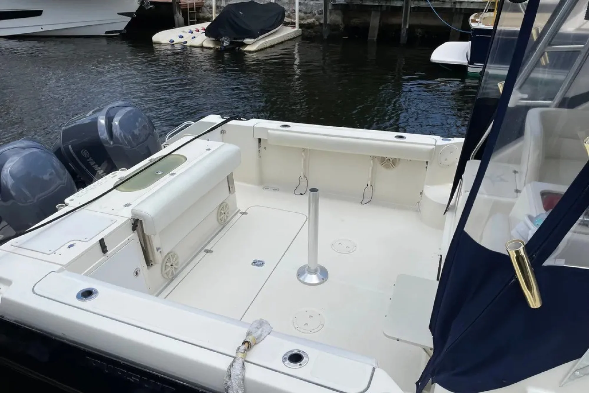2006 Pursuit 3070 Offshore - Image 5