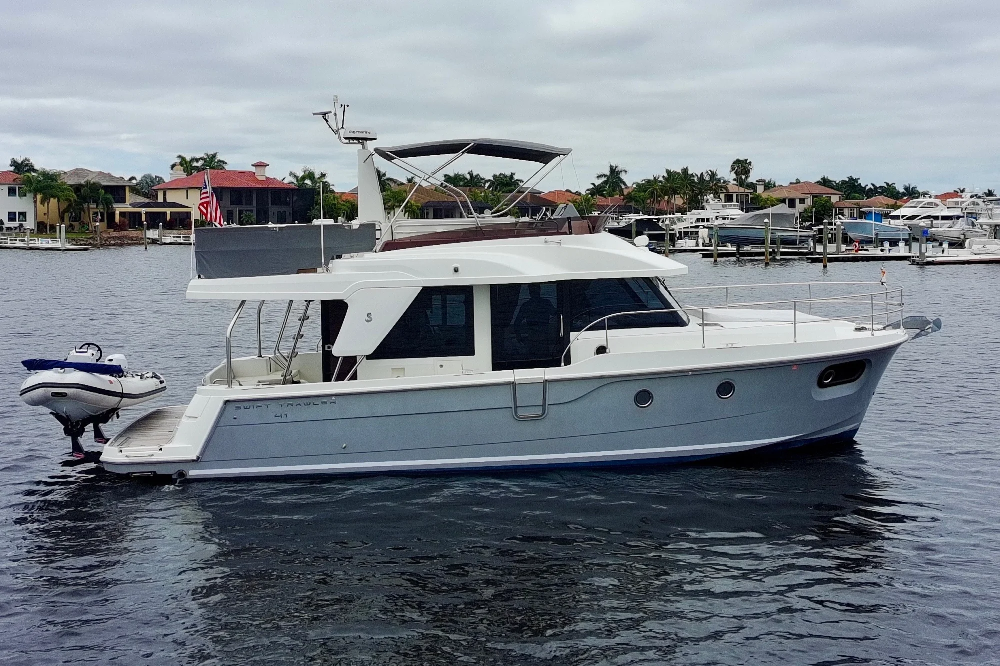 2022 Beneteau Swift Trawler 41 Fly
