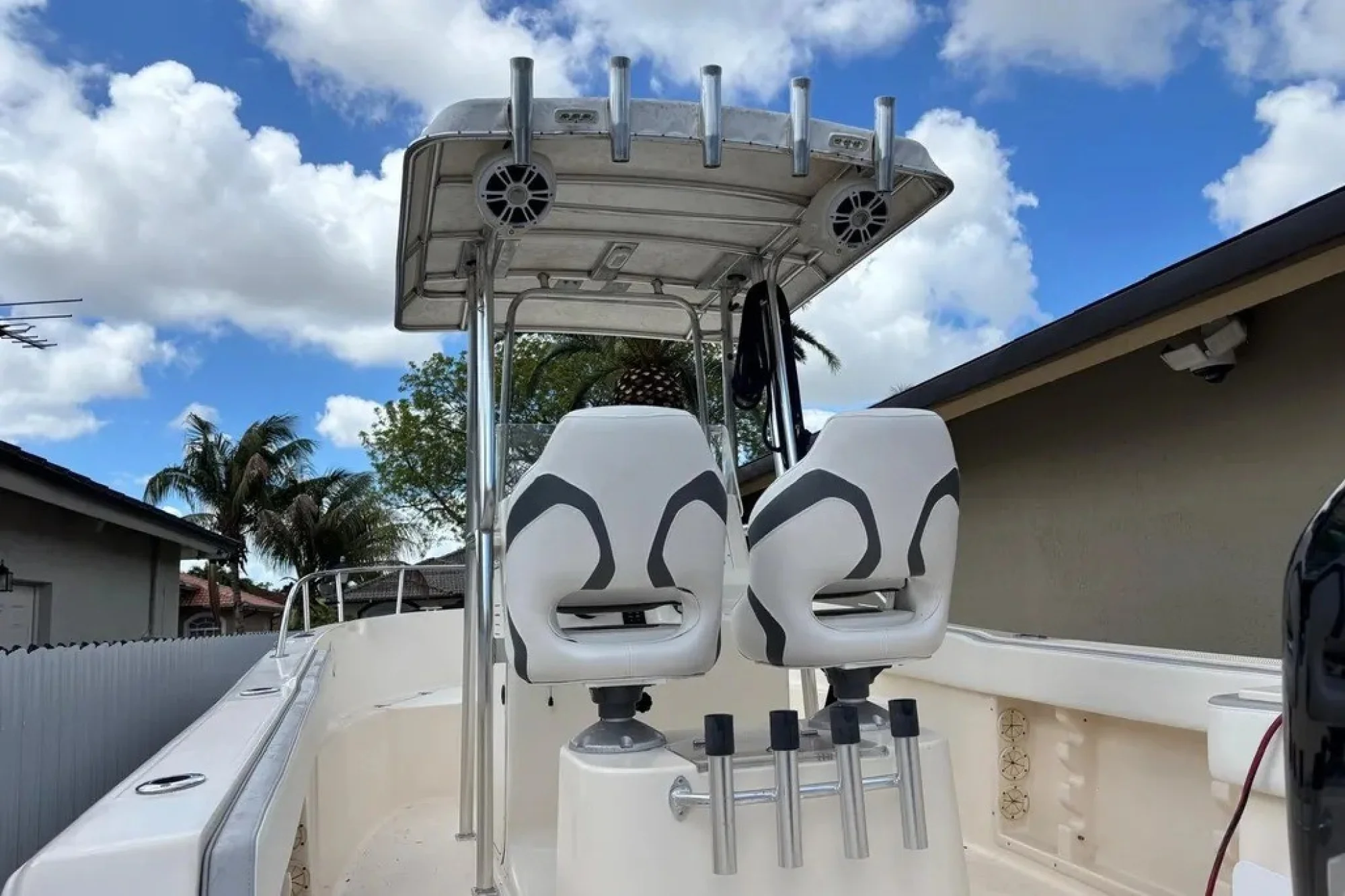2004 Key West 2220 Center Console - Image 5